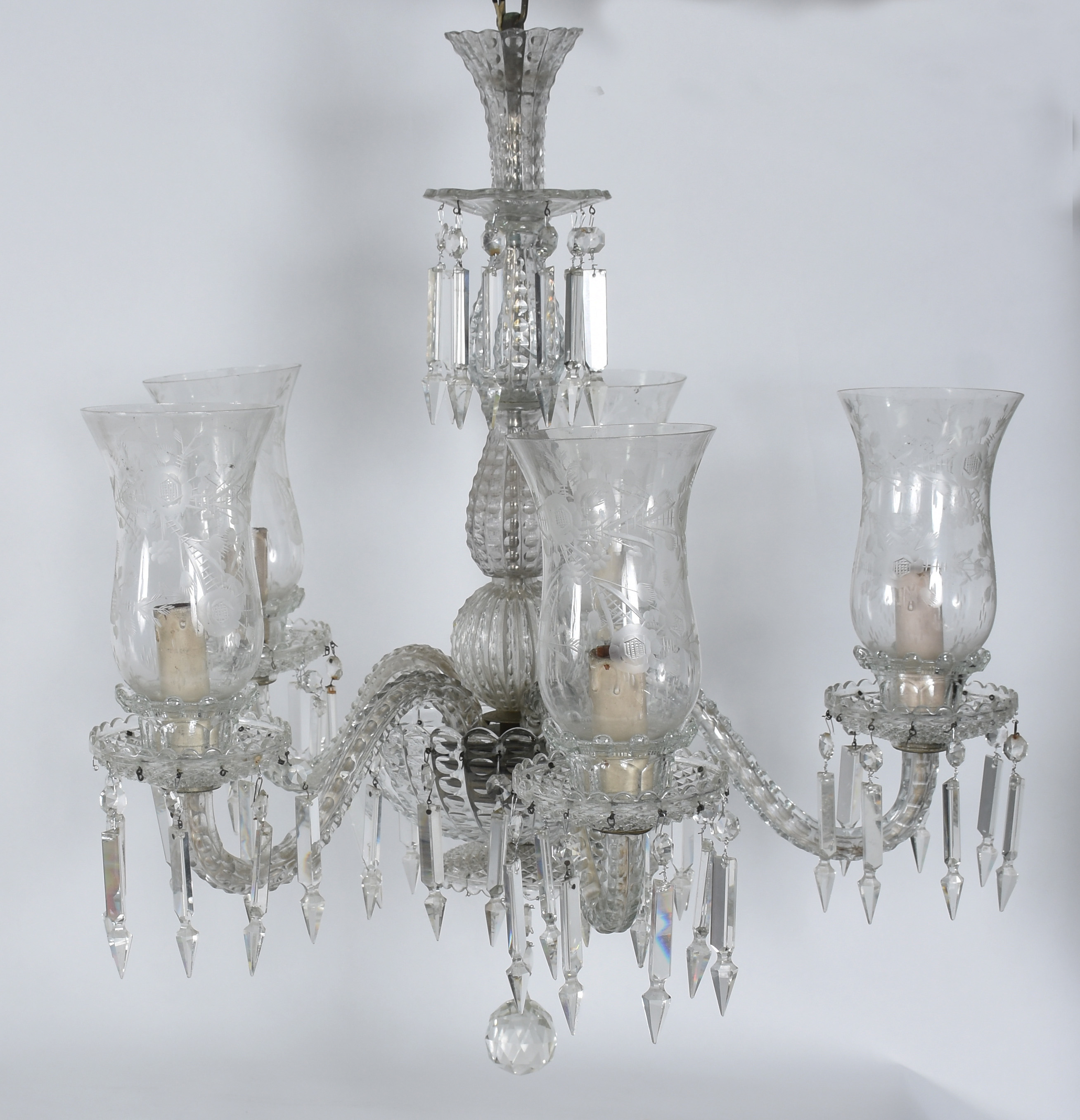 Lustre de cristal para cinco luzes, pingentes lapidados e mangas... - foto 2 de 3