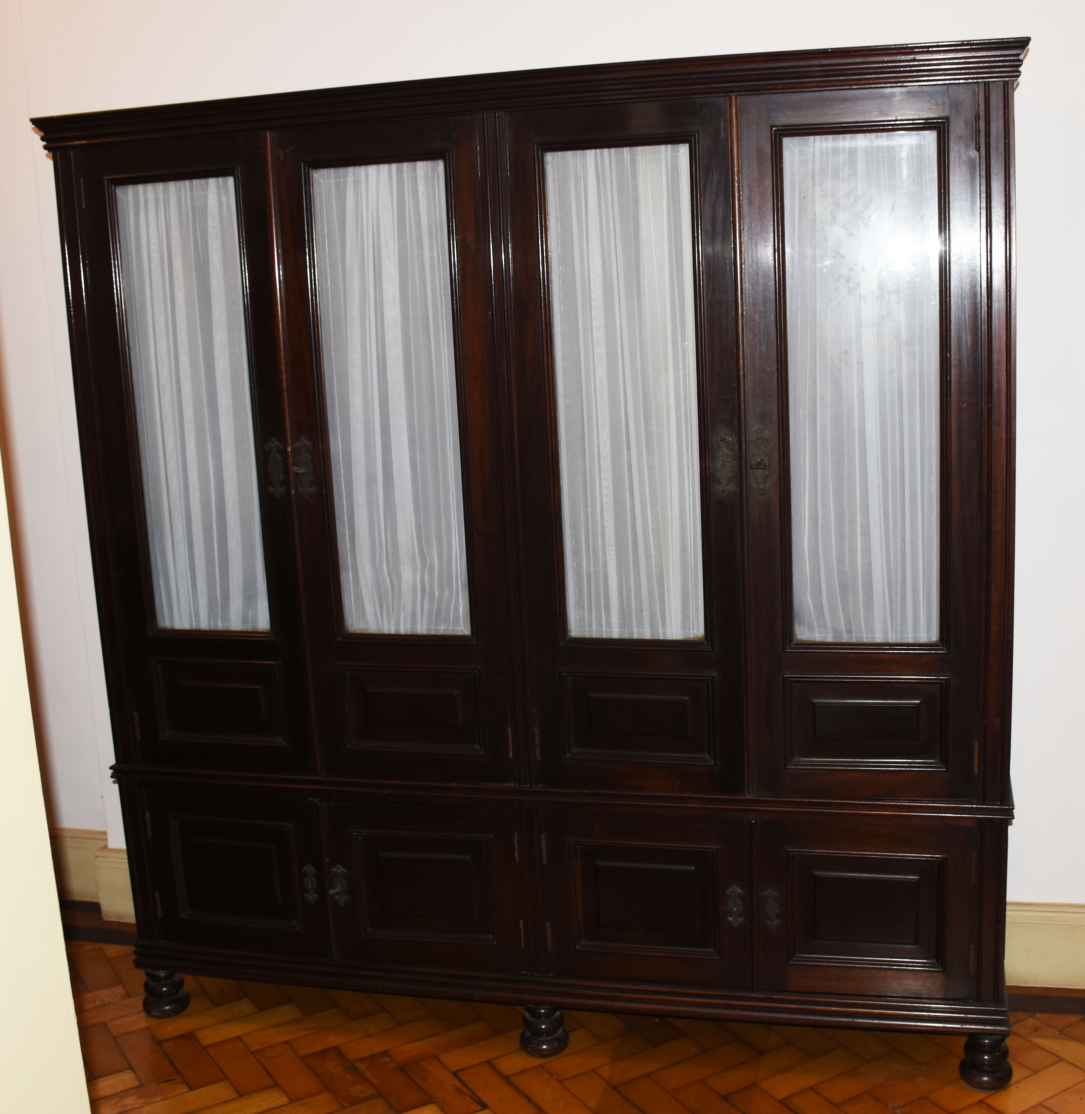 ARMÁRIO BOOKCASE / LIVREIRO INGLÊS PARA BLIBIOTECA - 200 X 196 X 41... - foto 1 de 2