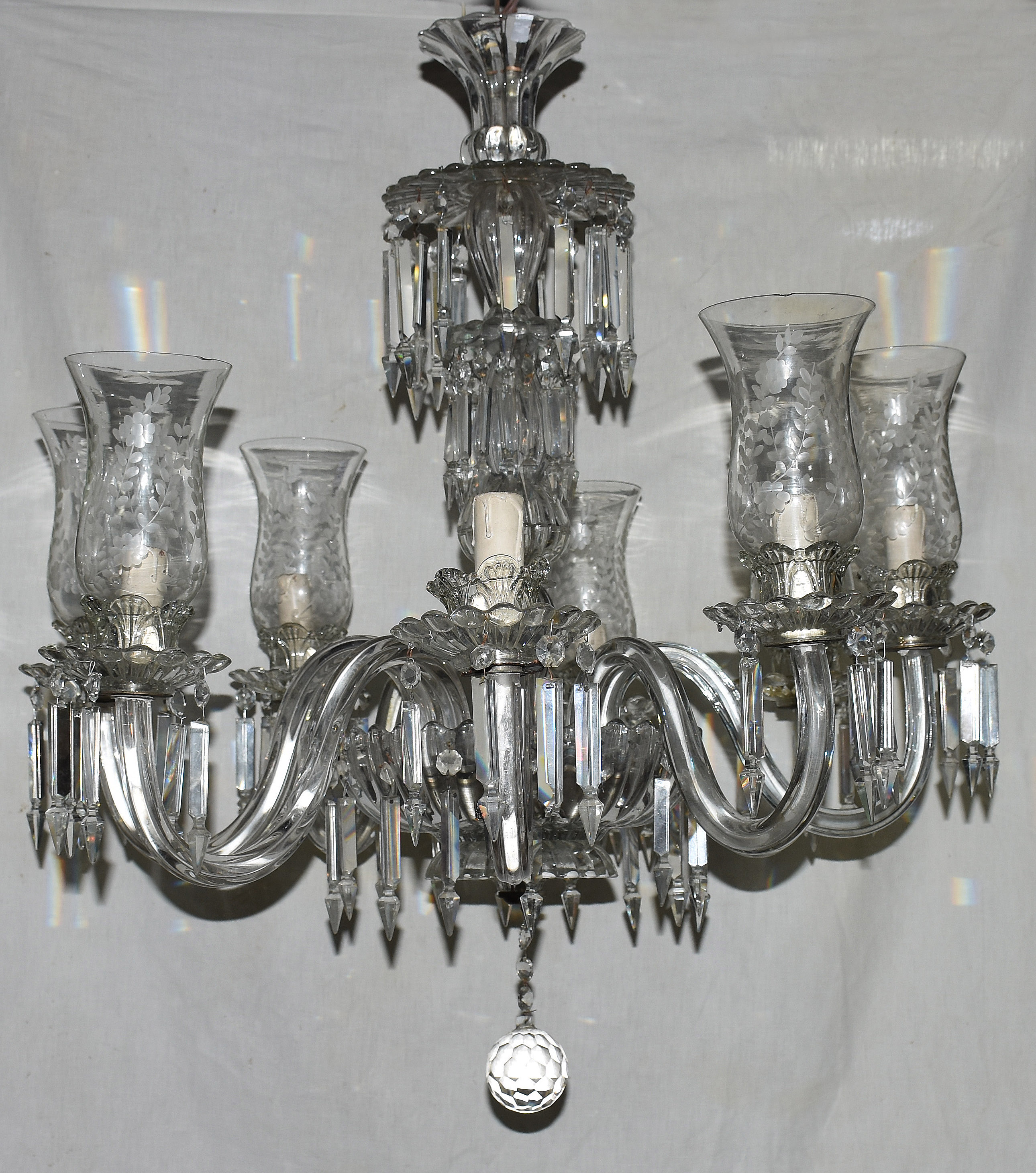 Lustre de cristal para 8 luzes, pingentes lapidados, mangas lavradas... - foto 1 de 4