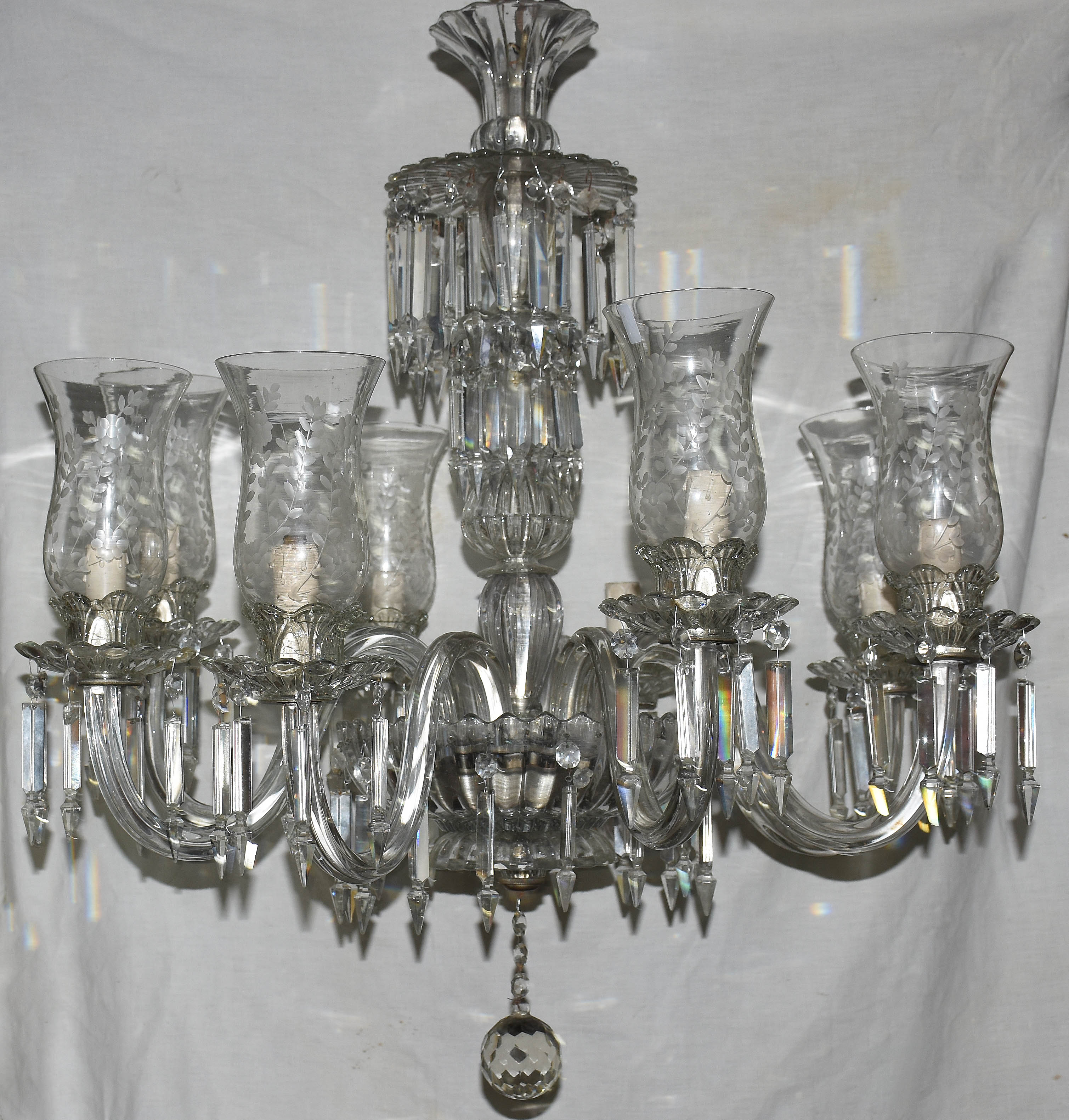 Lustre de cristal para 8 luzes, pingentes lapidados, mangas lavradas... - foto 2 de 4