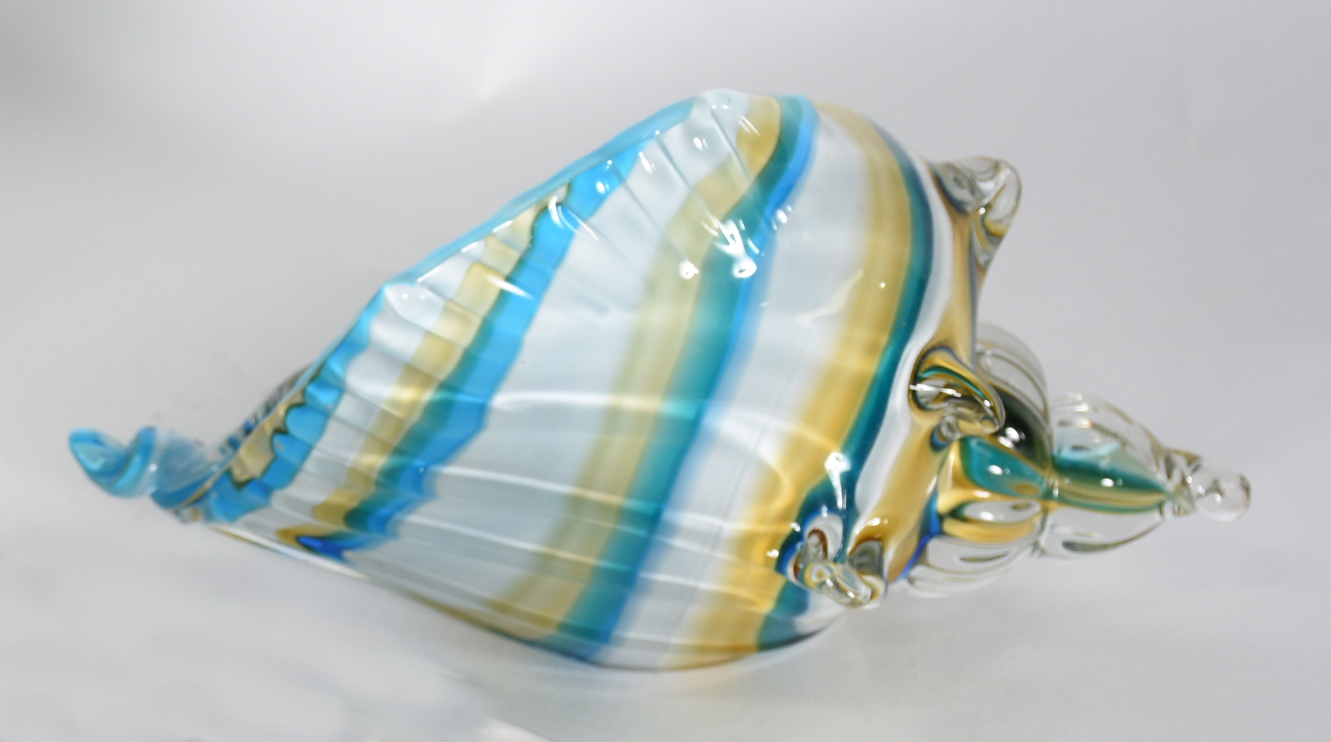Três conchas de murano. - foto 3 de 3