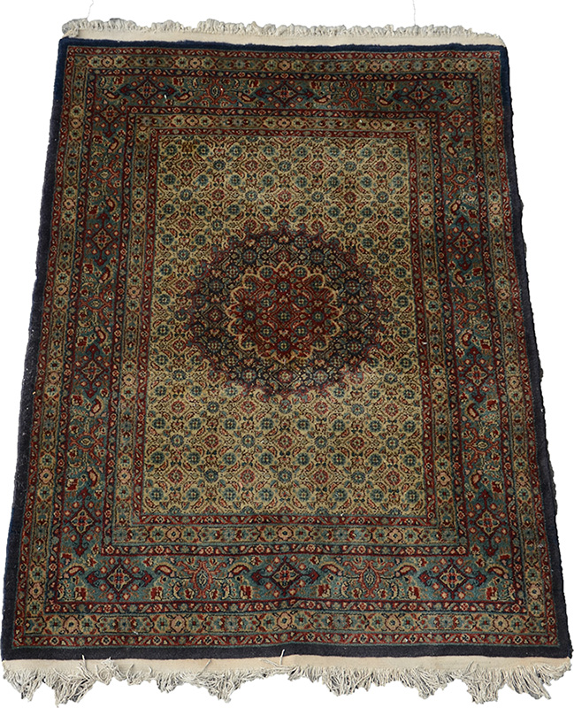 Tapete Moud. Medidas 1,52 x 1,06 m.