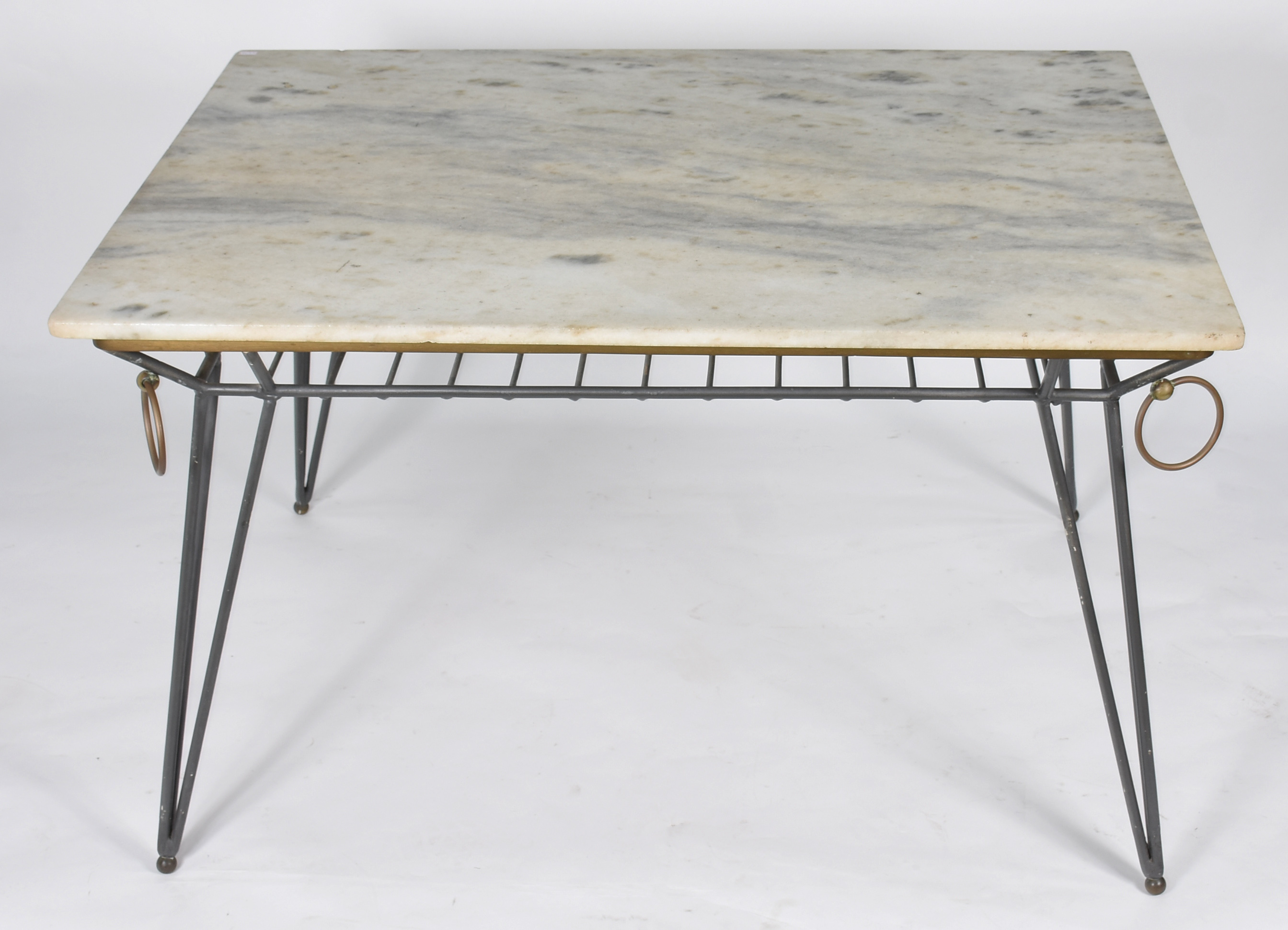 Mesa com 4 cadeiras de metal , assentos estofados , tampo de mármore... - foto 4 de 7