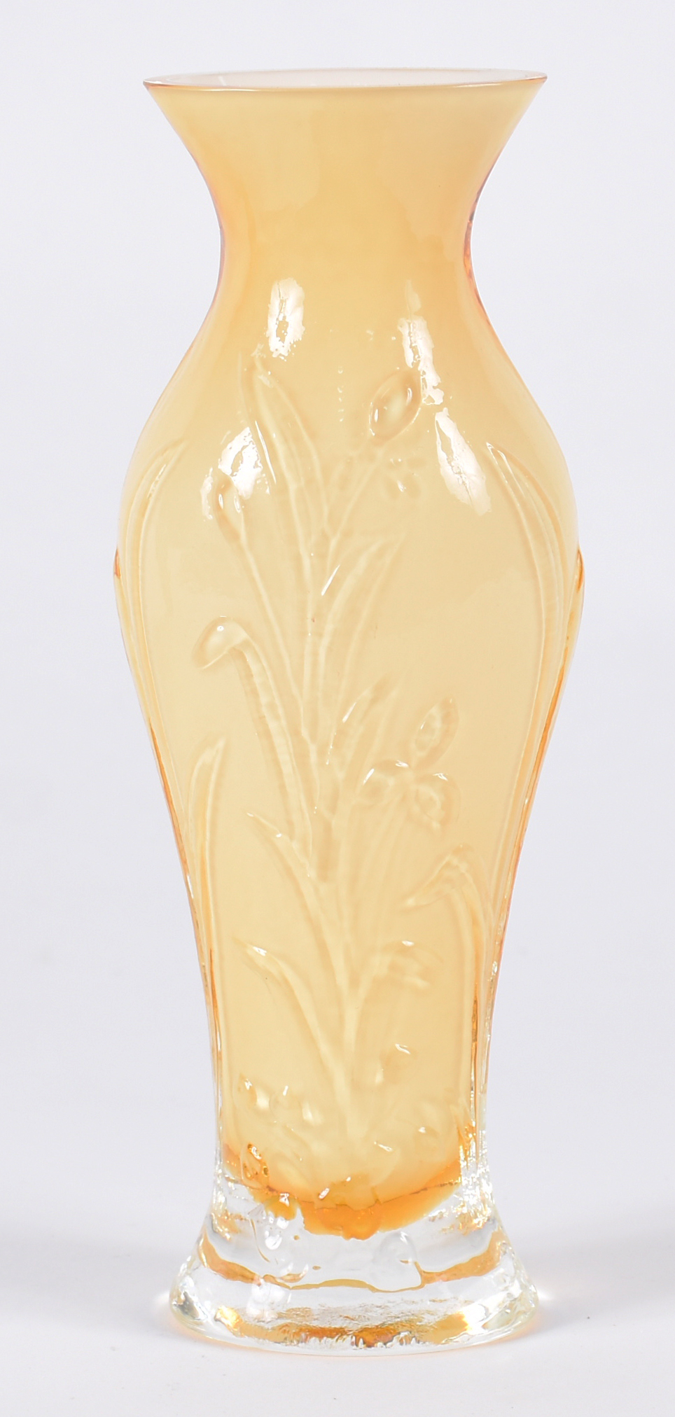 Vaso pequeno amarelo decorado com figura feminina em relevo. - foto 2 de 4