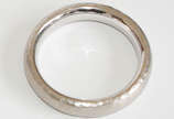 Aliança H.Stern de ouro branco 750. Aro 25. (Po... - Aliança H.Stern de ouro branco 750. Aro 25. (Por questão de segurança a peça não se encontra na loja).