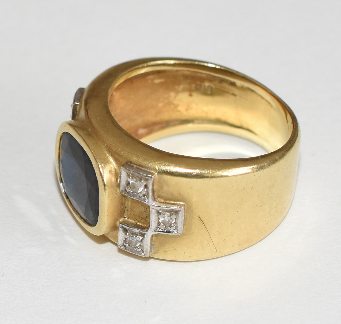 Anel de ouro 18 k com 12 pontos de brilhantes e pedra azul (podendo... - foto 2 de 5