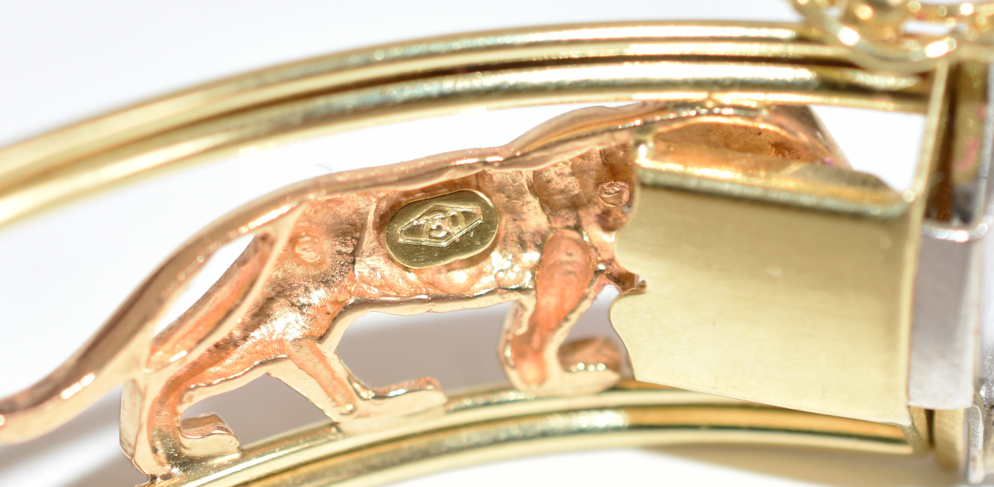 Bracelete de ouro 18 k em tres tons, decorado com figuras de... - foto 4 de 4