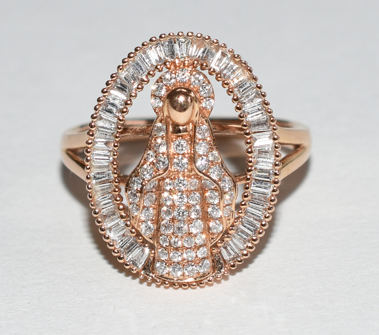 Anel de ouro 750, 18 k rosa com figura de N.Sra. , tendo 1,5 cts de... - foto 1 de 4