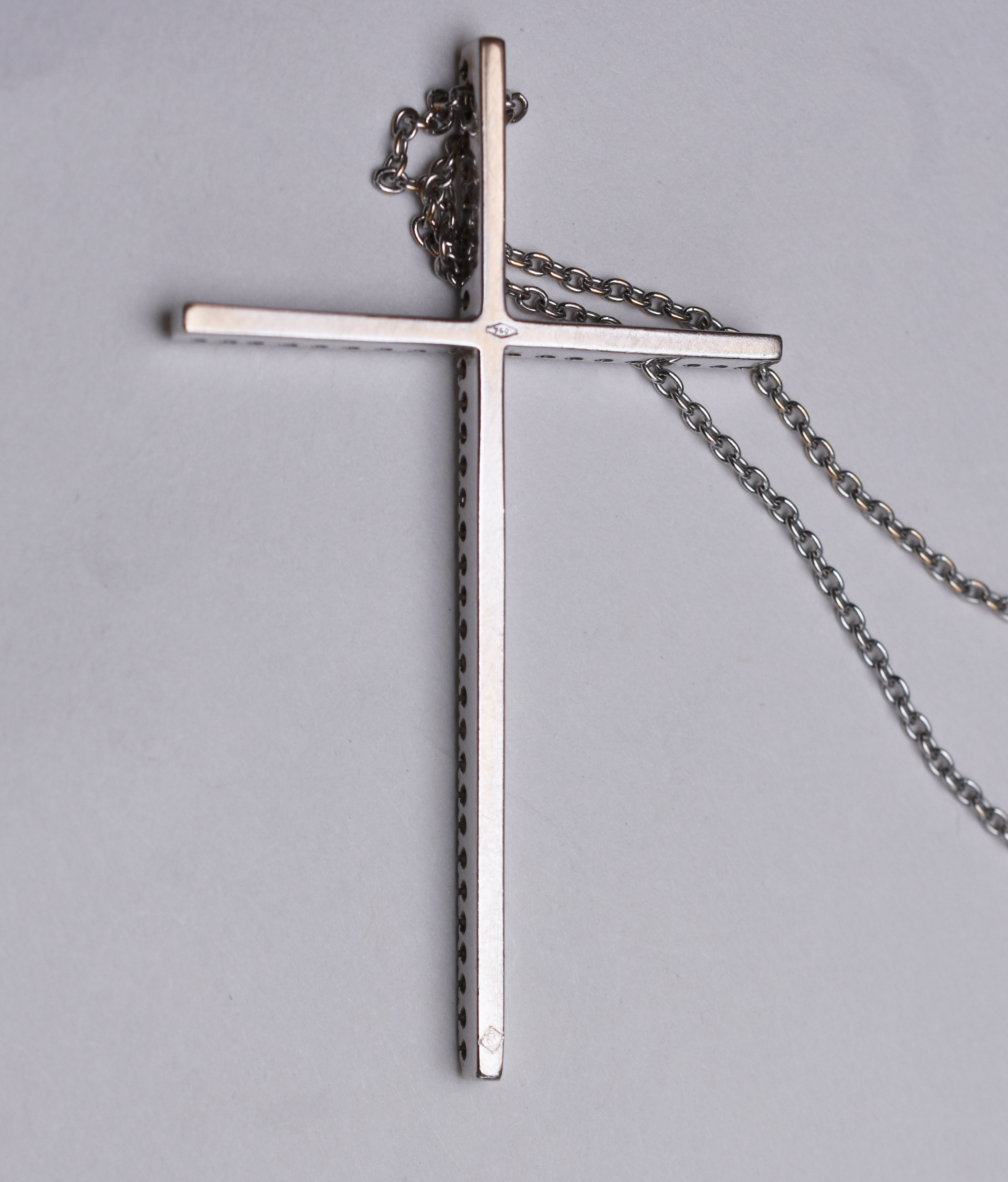 Cordão de ouro branco 750 e pendente na forma de cruz da Amsterdam... - foto 2 de 4