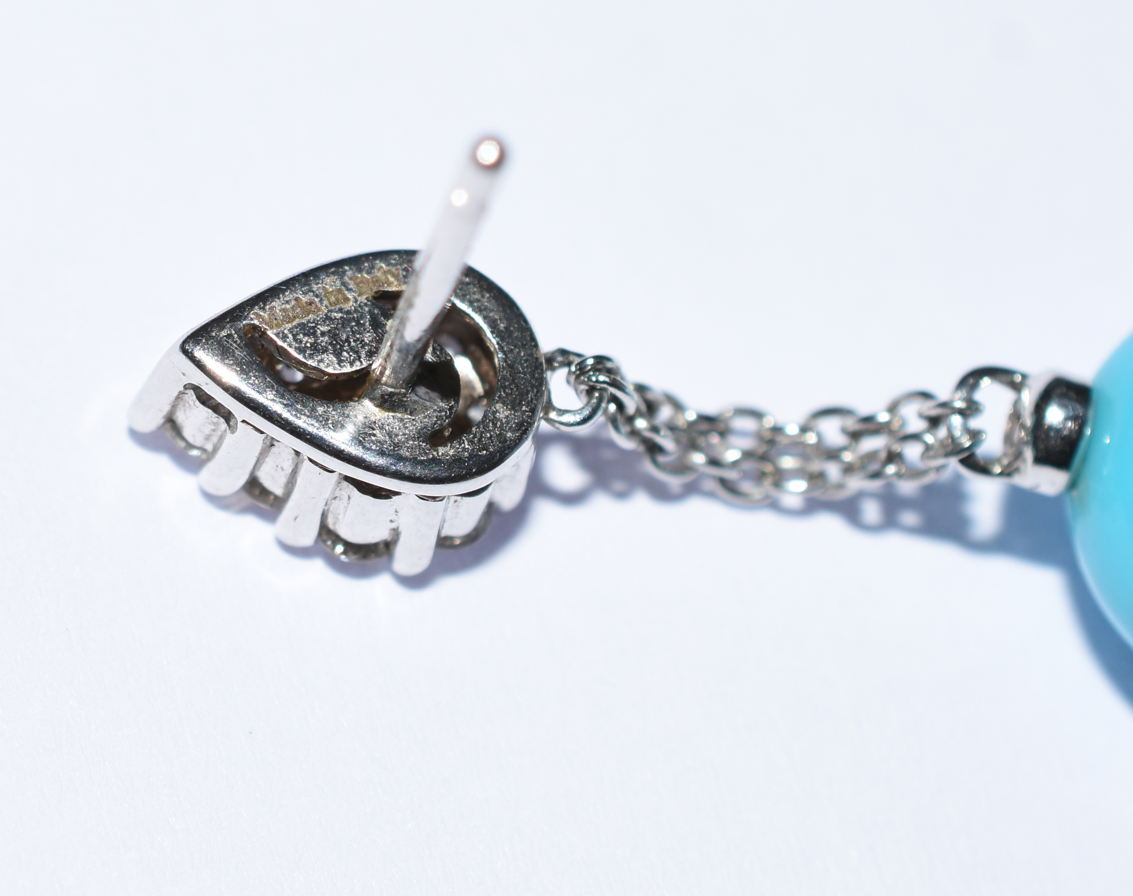 Conjunto de colar e brincos italiano de ouro branco com brilhantes... - foto 4 de 5