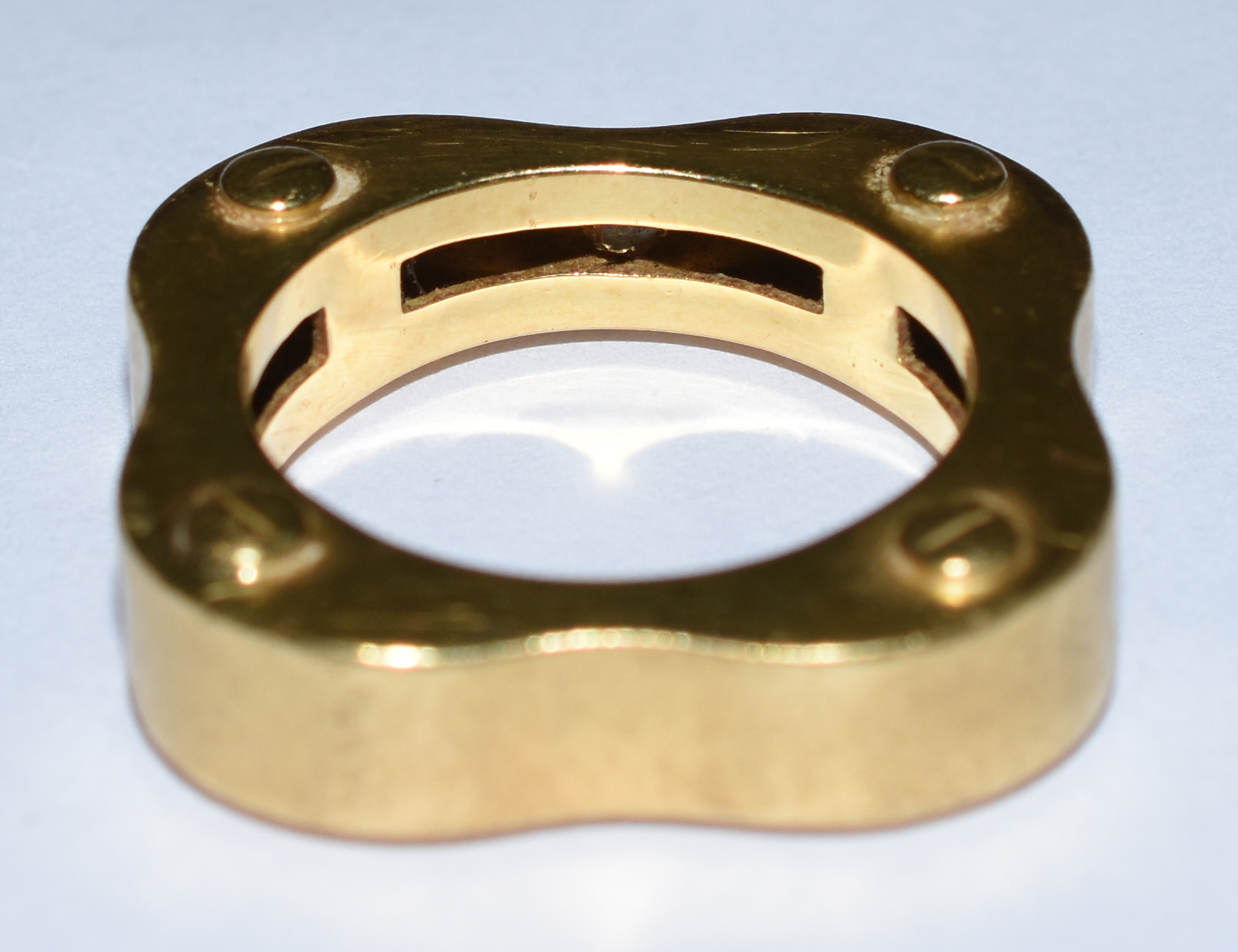 Anel de ouro 750 com brilhantes de 8 pontos. Aro 84. (Por questão de... - foto 3 de 5