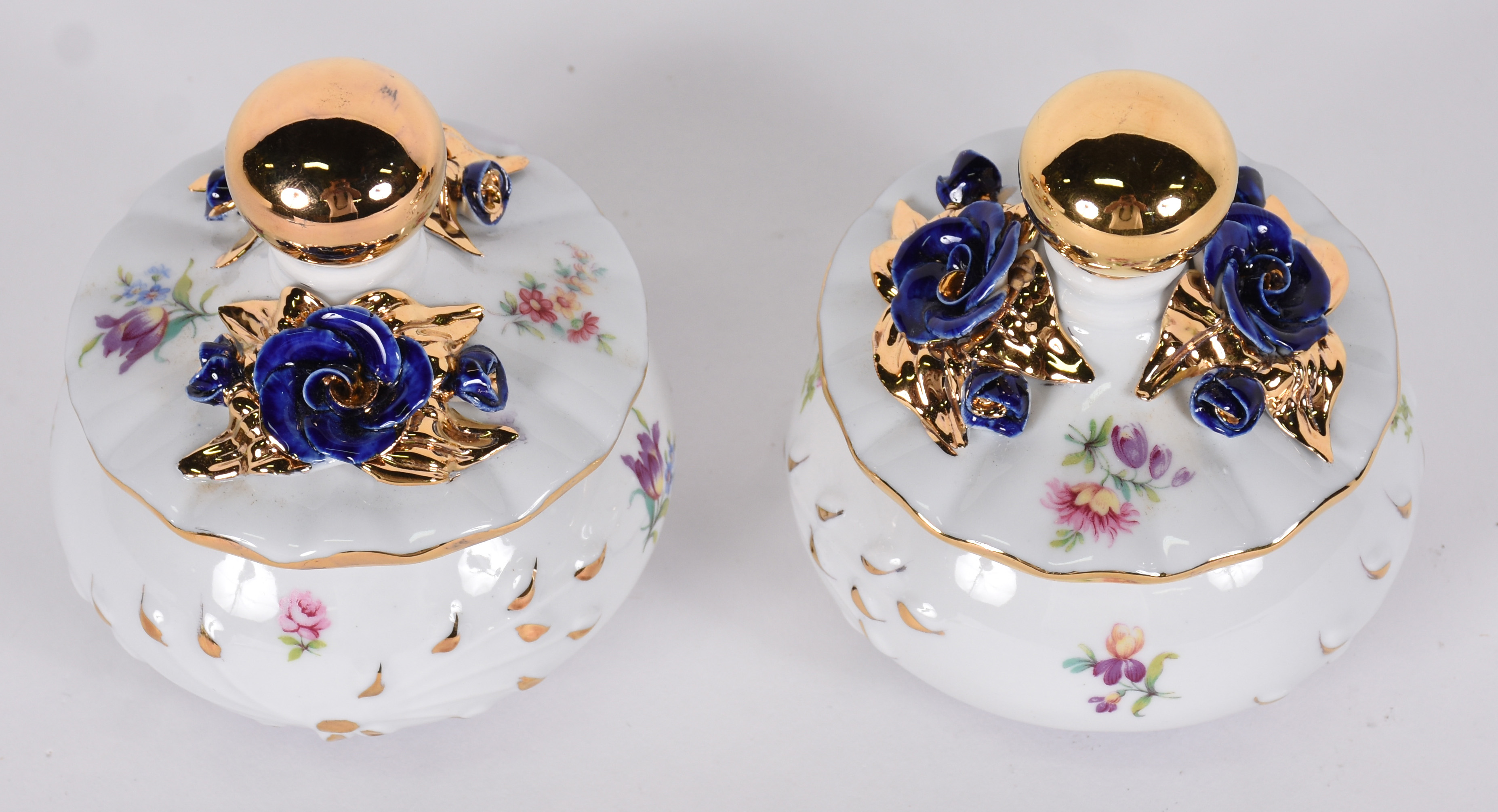 Par de potinhos de porcelana Portuguesa Myrtus . - foto 2 de 4
