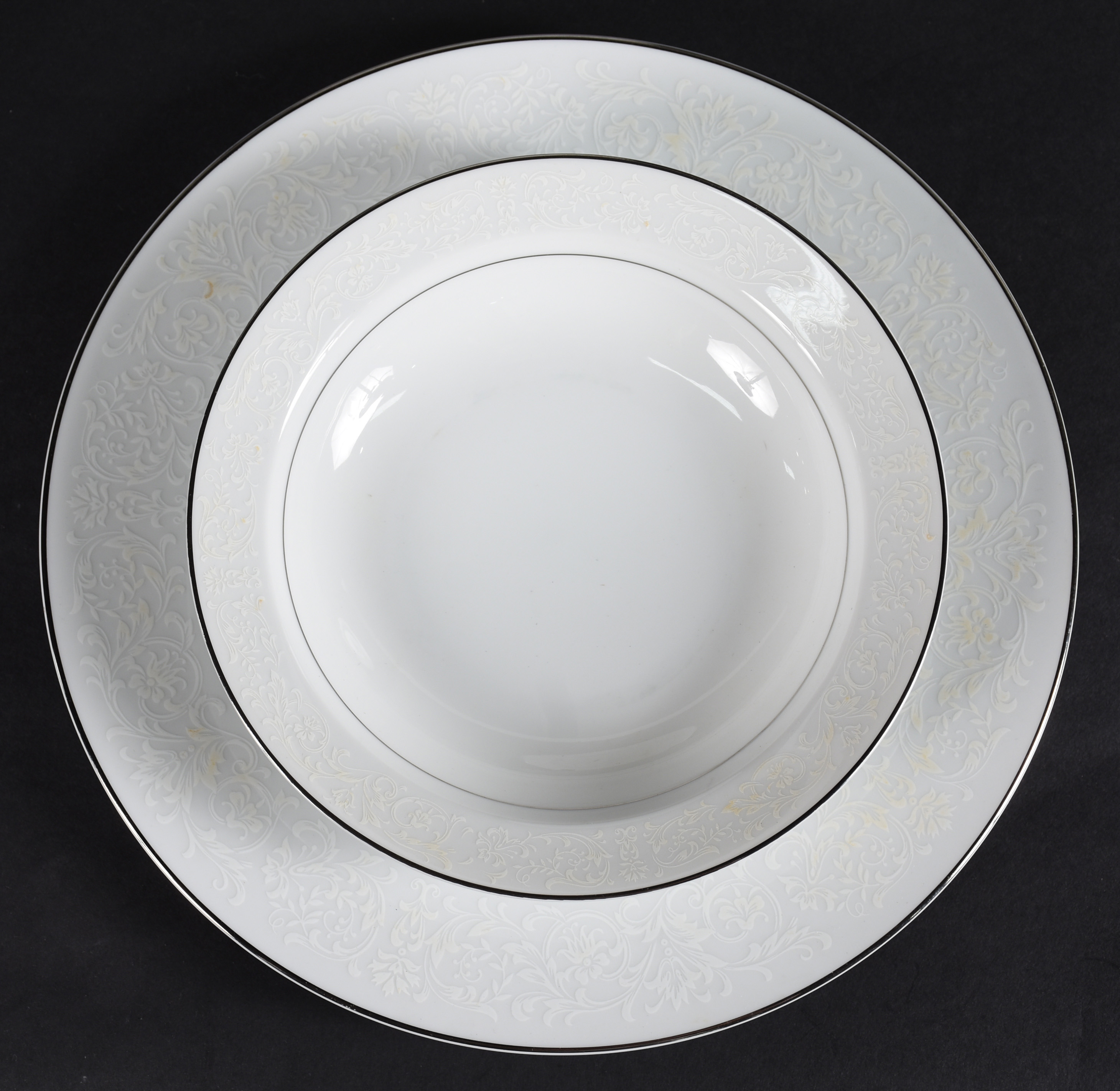 Aparelho de jantar e chá de porcelana SANGO - Japan composto de : 24... - foto 3 de 3