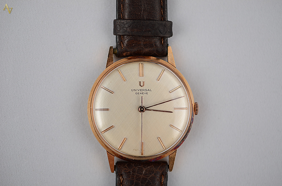 UNIVERSAL GENEVE - Relógio masculino, caixa de ouro amarelo 18 k... - foto 2 de 3