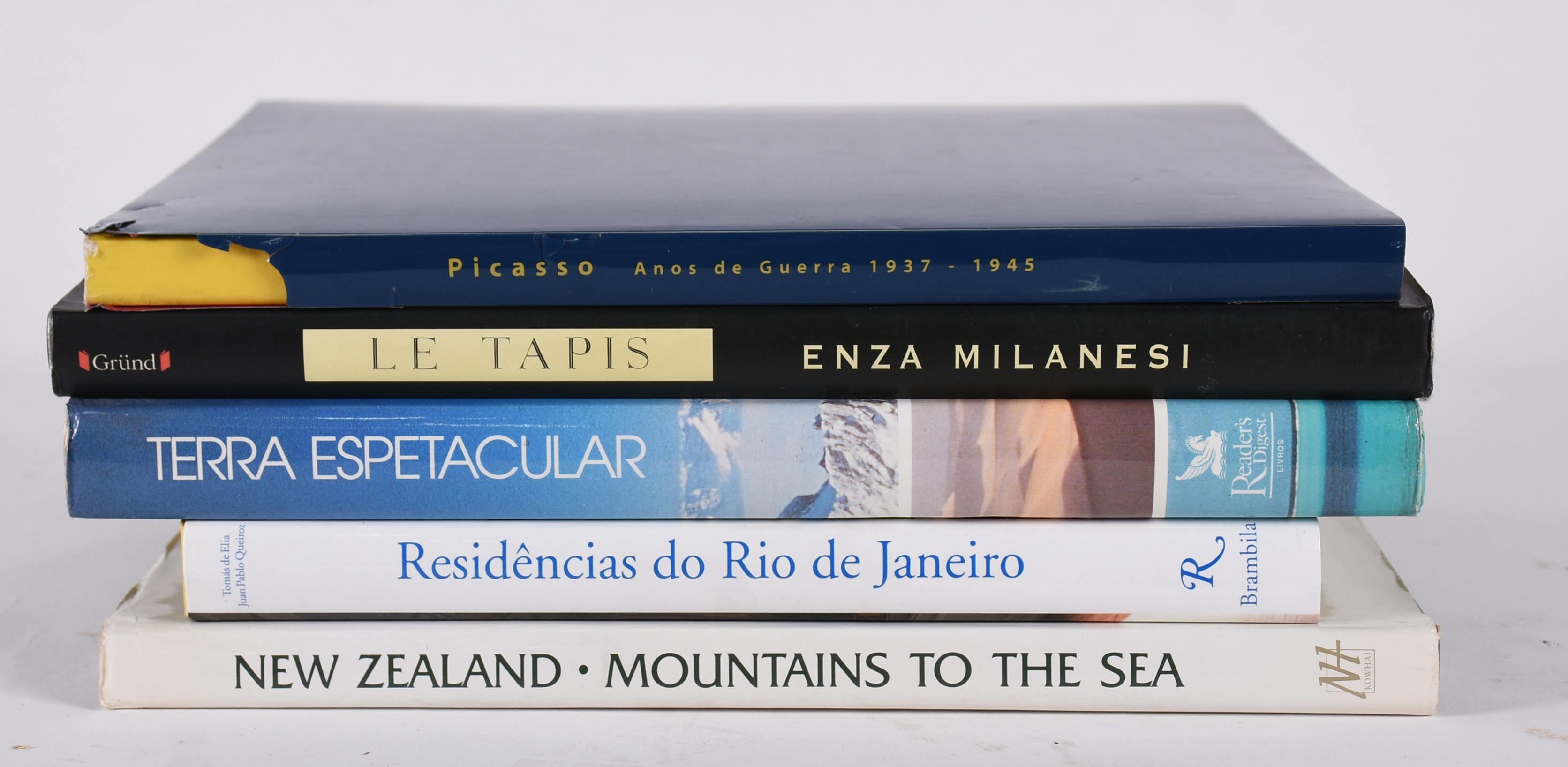 Cinco livros : - New Zealand. moutains to the sea.- Warren Jacobs &... - foto 2 de 7