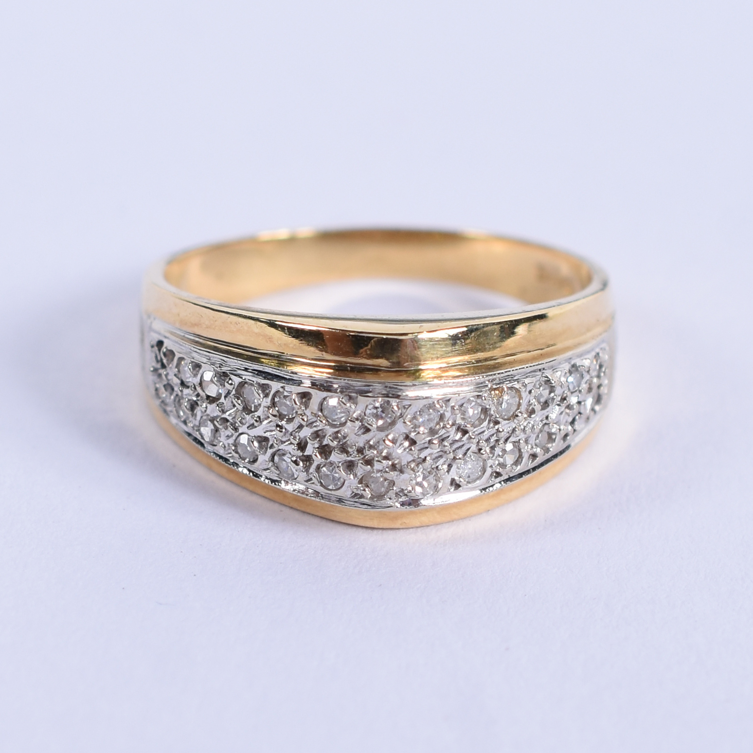 Anel de ouro 18 k com brilhante . Aro 16.(Por questão de segurança a... - foto 1 de 4