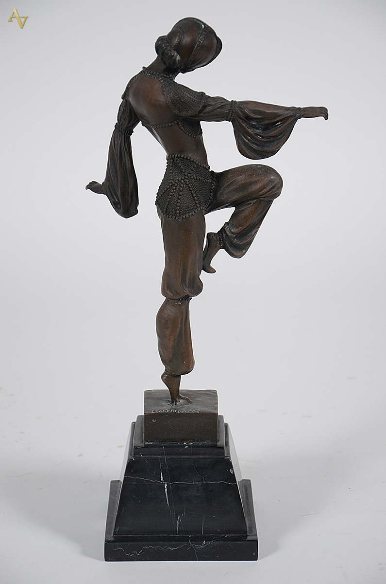 Réplica de escultura de bronze de Chiparus, assinada, representando... - foto 3 de 4