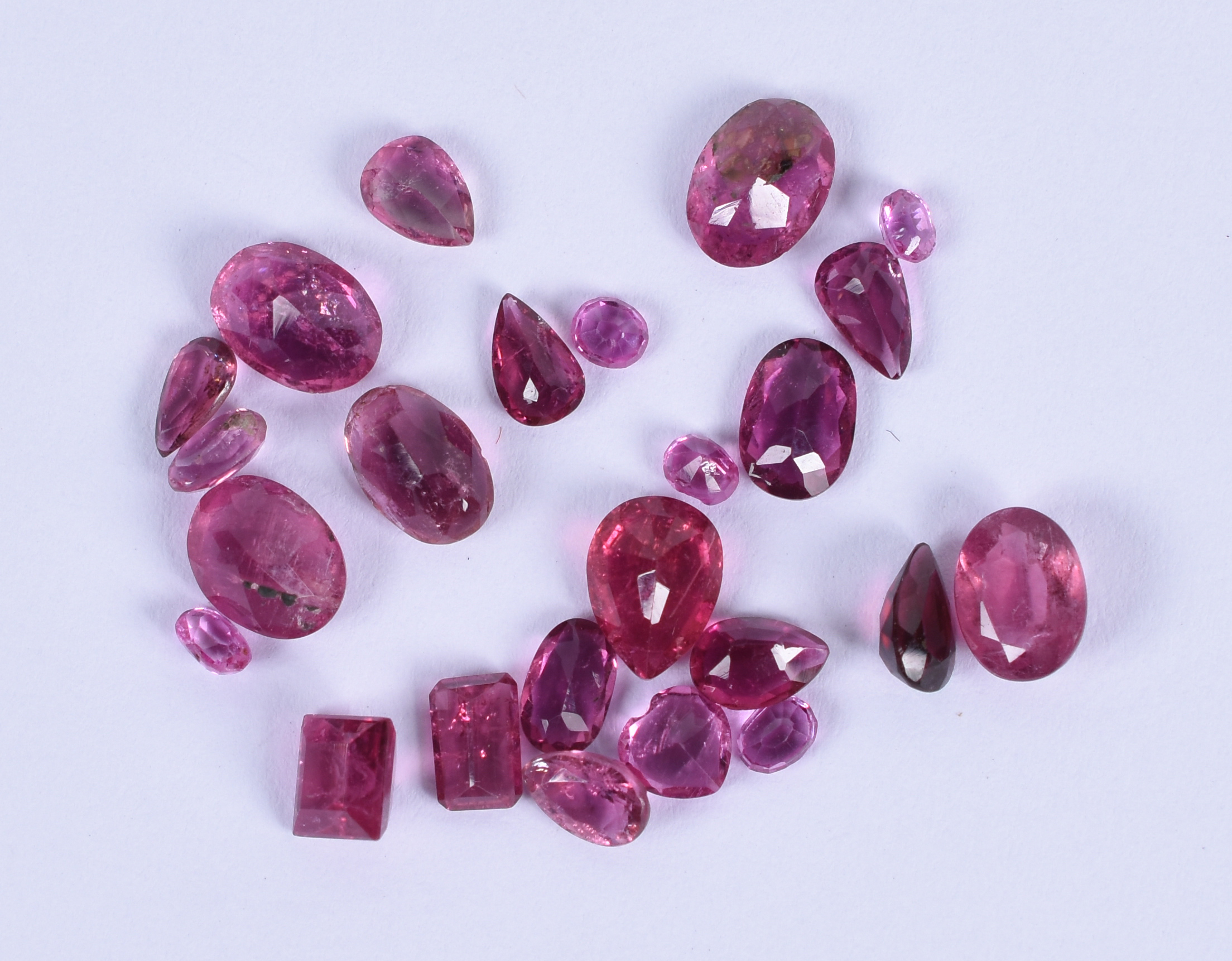 Vinte duas pedra de turmalina rosa. 28,9 cts.(Por questão de... - foto 2 de 2
