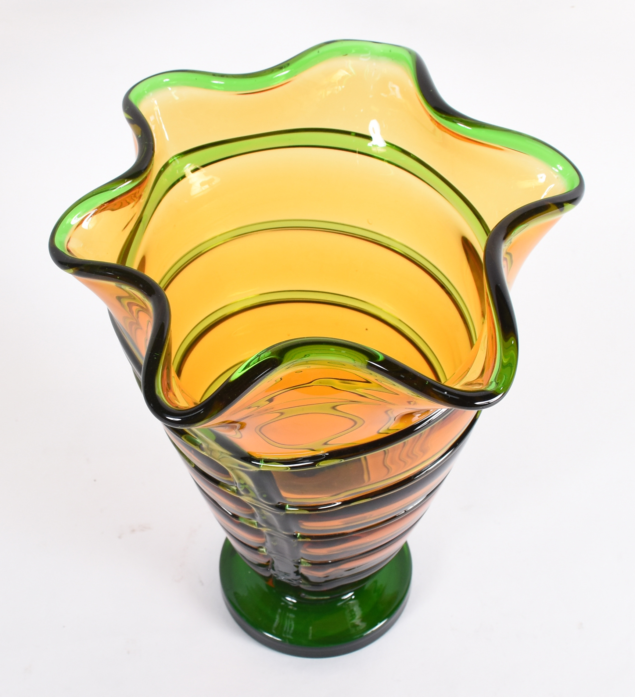 Vaso de Murano na cor âmbar . - foto 2 de 4