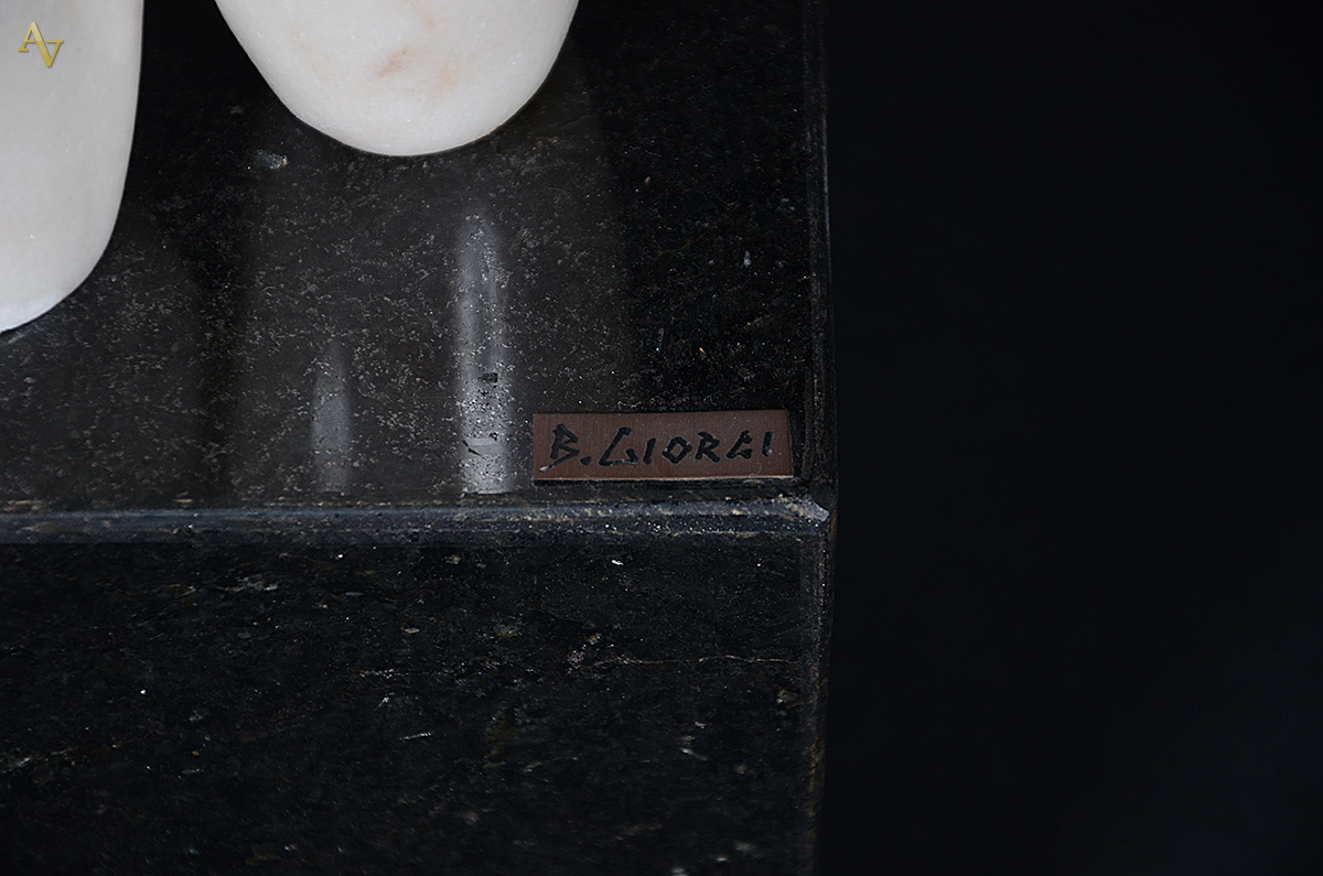 BRUNO GIORGI - Escultura de mármore branco representando torso... - foto 2 de 2