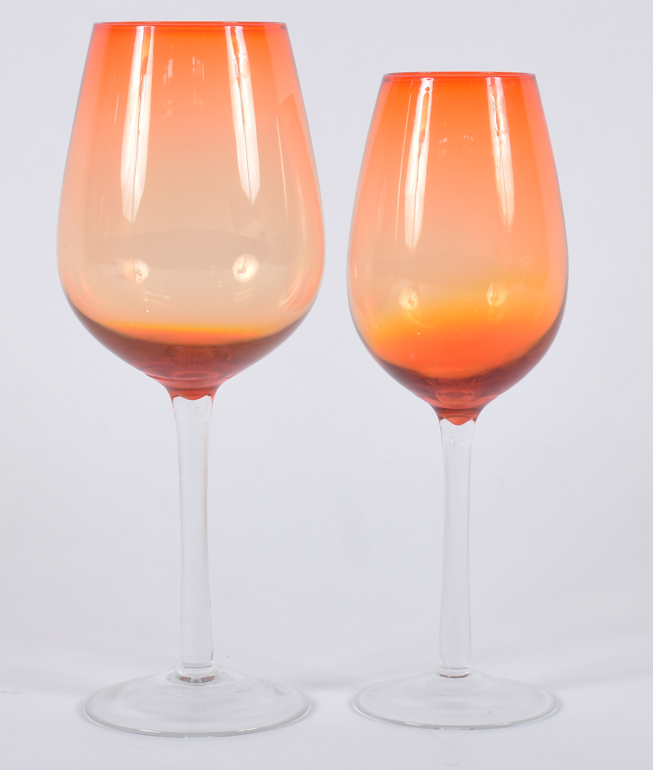 Quatro cálices para vinho tinto e 4 para vinho branco. - foto 3 de 3