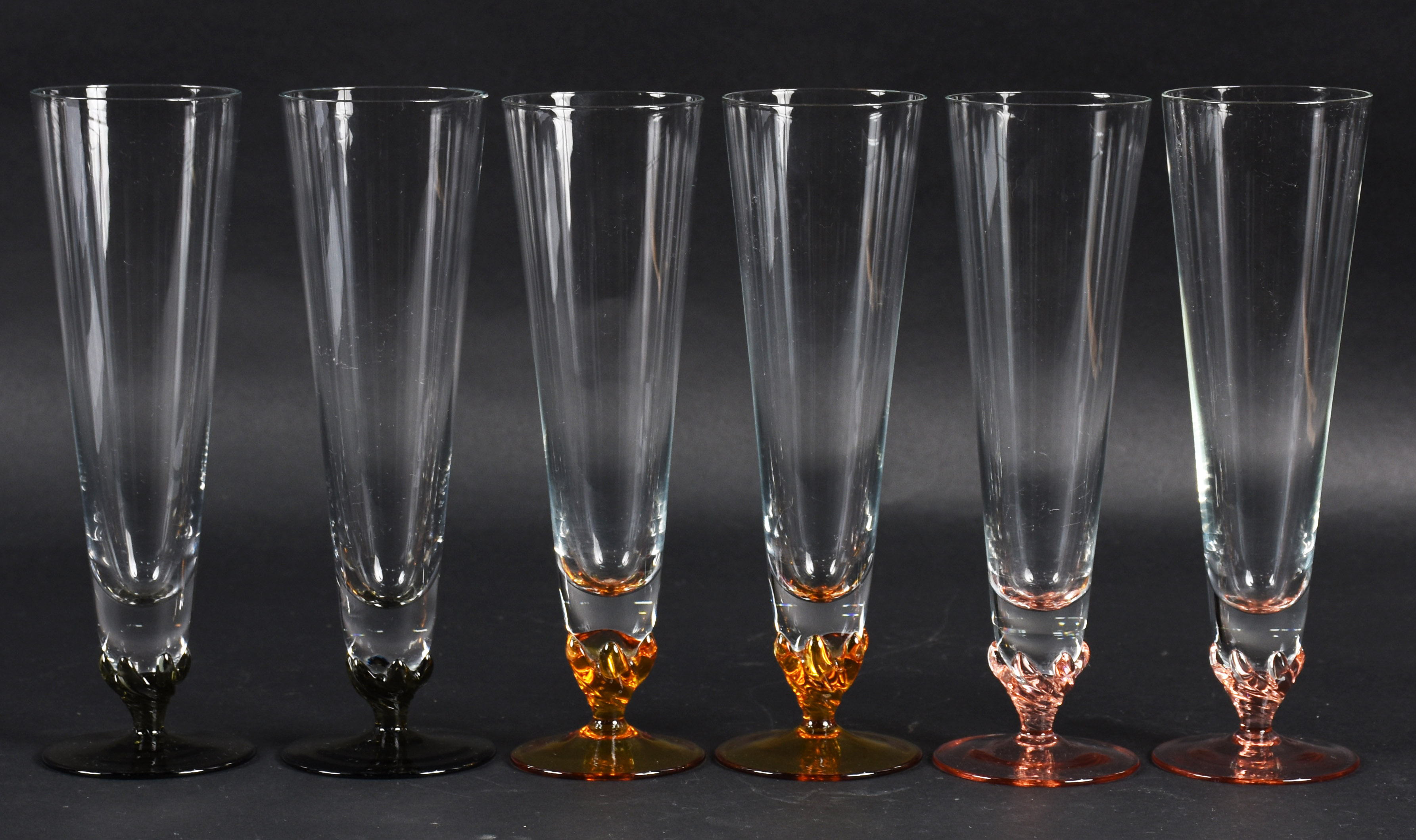 Seis tulipas para cerveja em demi cristal colorido. - foto 1 de 3