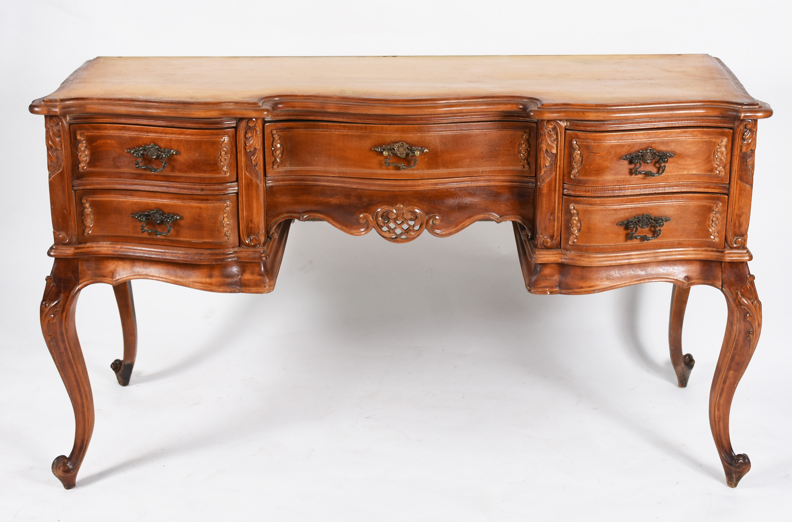 Mesa de penteadeira de madeira clara com cinco gavetinhas e puxadores... - foto 2 de 5