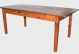 Mesa pinho de riga, pernas retas. (pequeno defe... - Mesa pinho de riga, pernas retas. (pequeno defeito em uma das quinas).