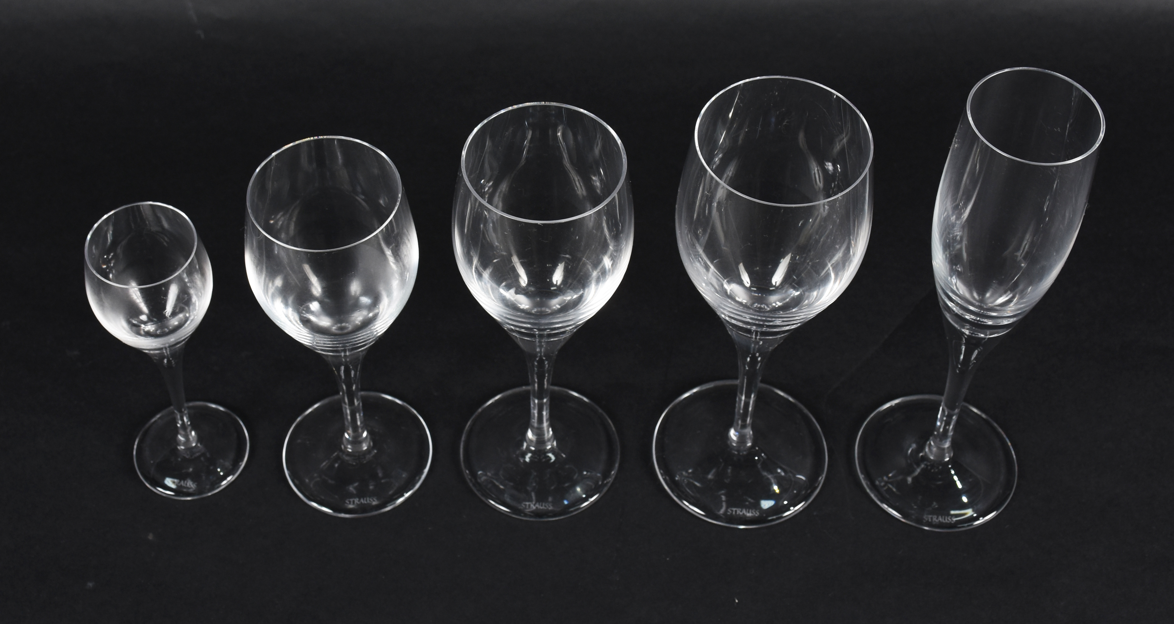 Conjunto de cálices de cristal Strauss : 12 para binho branco, 12... - foto 3 de 3