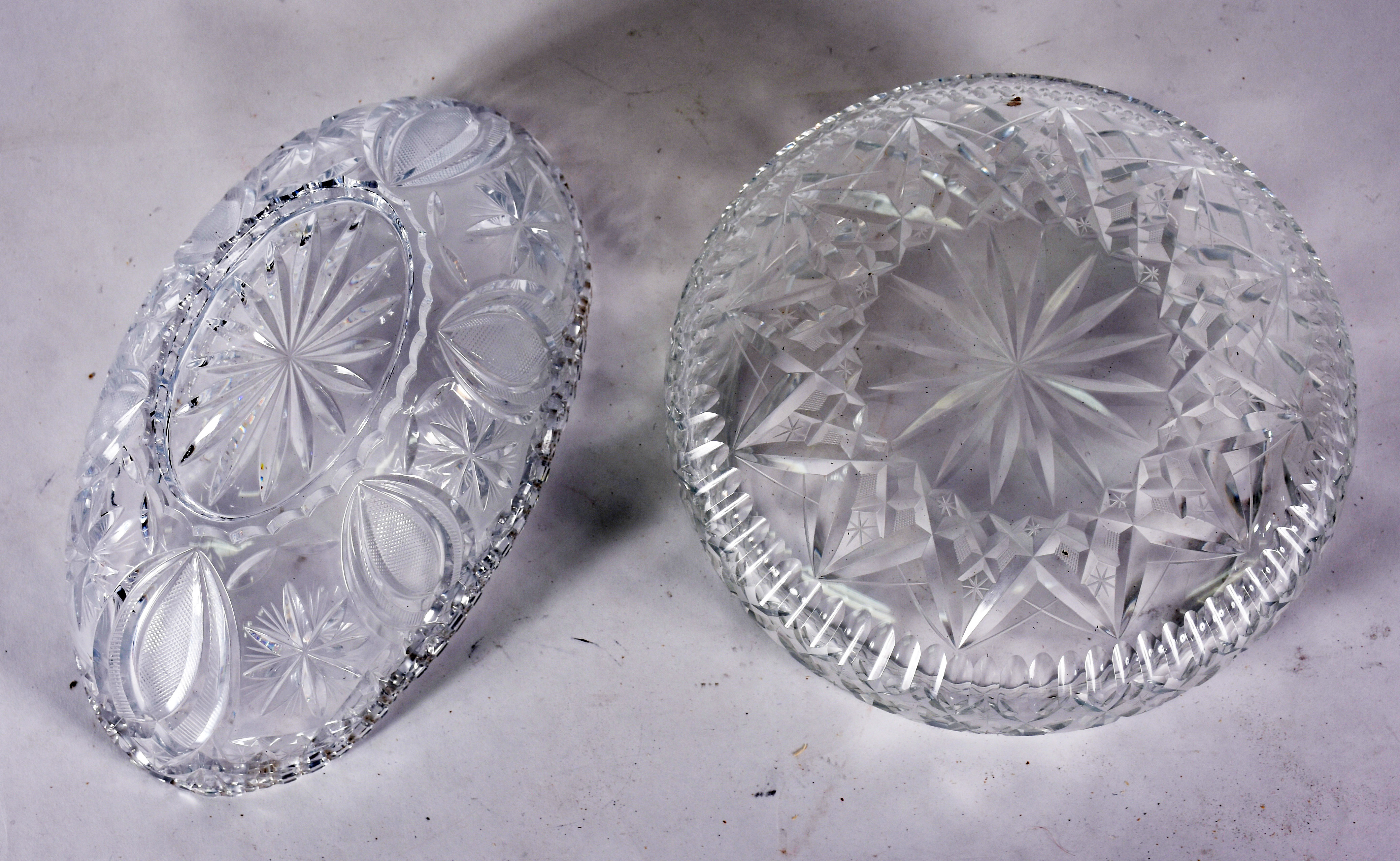 Duas fruteiras de cristal tcheco lapidado. - foto 3 de 3