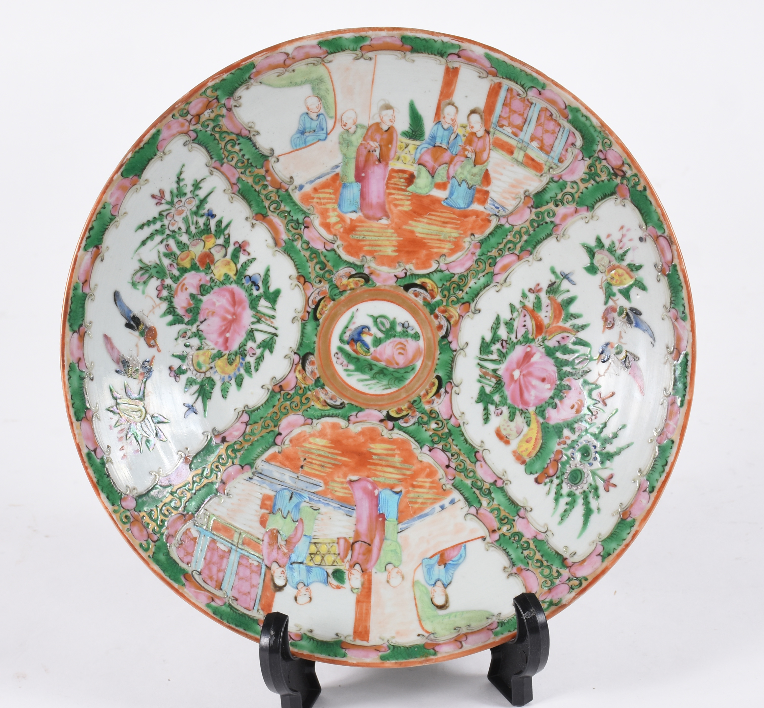 Medalhão de porcelana oriental. - foto 1 de 2
