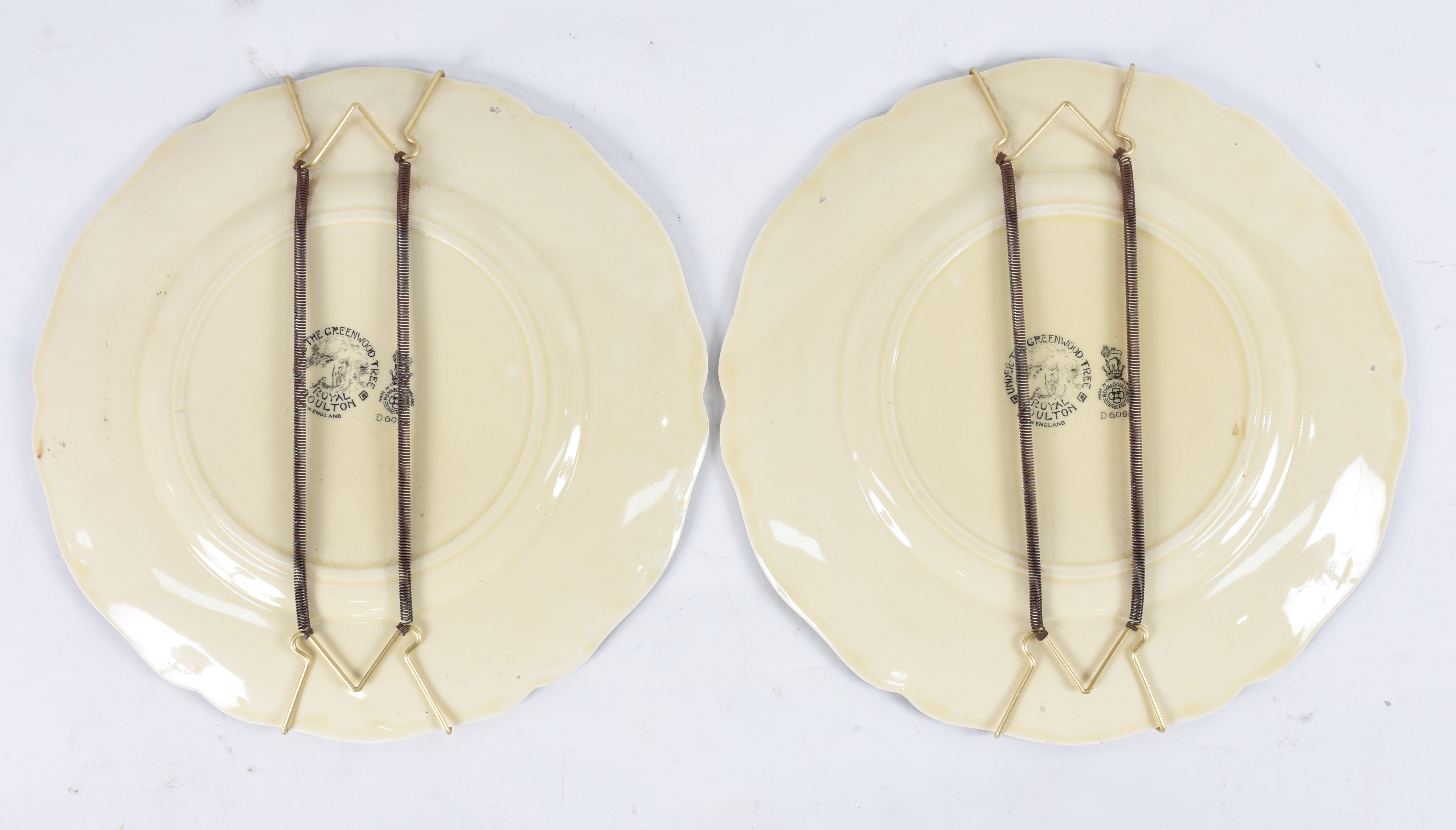 Par de pratos Royal Doulton. - foto 3 de 3