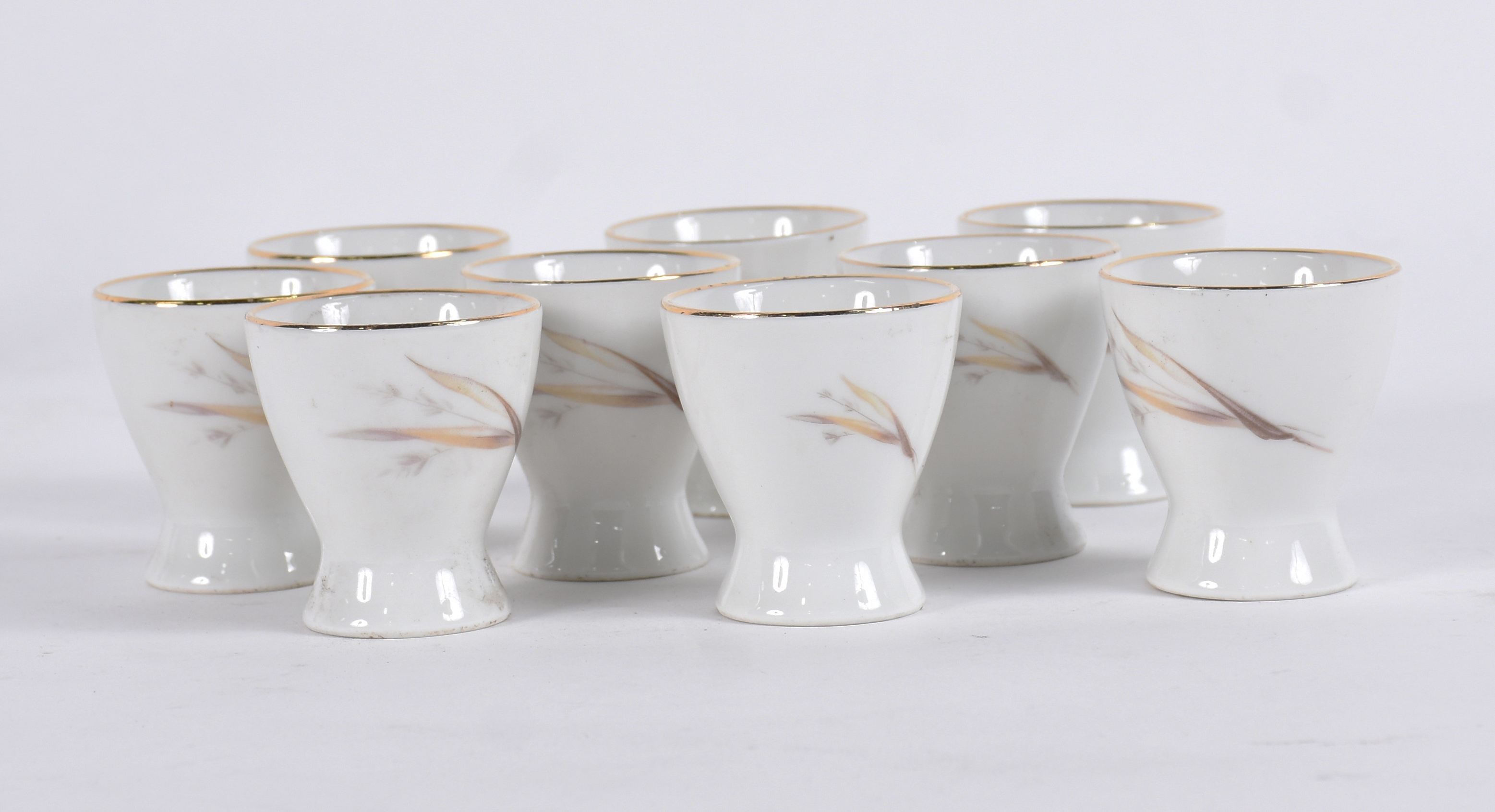 Nove porta ovos de porcelana Alemã. - foto 2 de 4