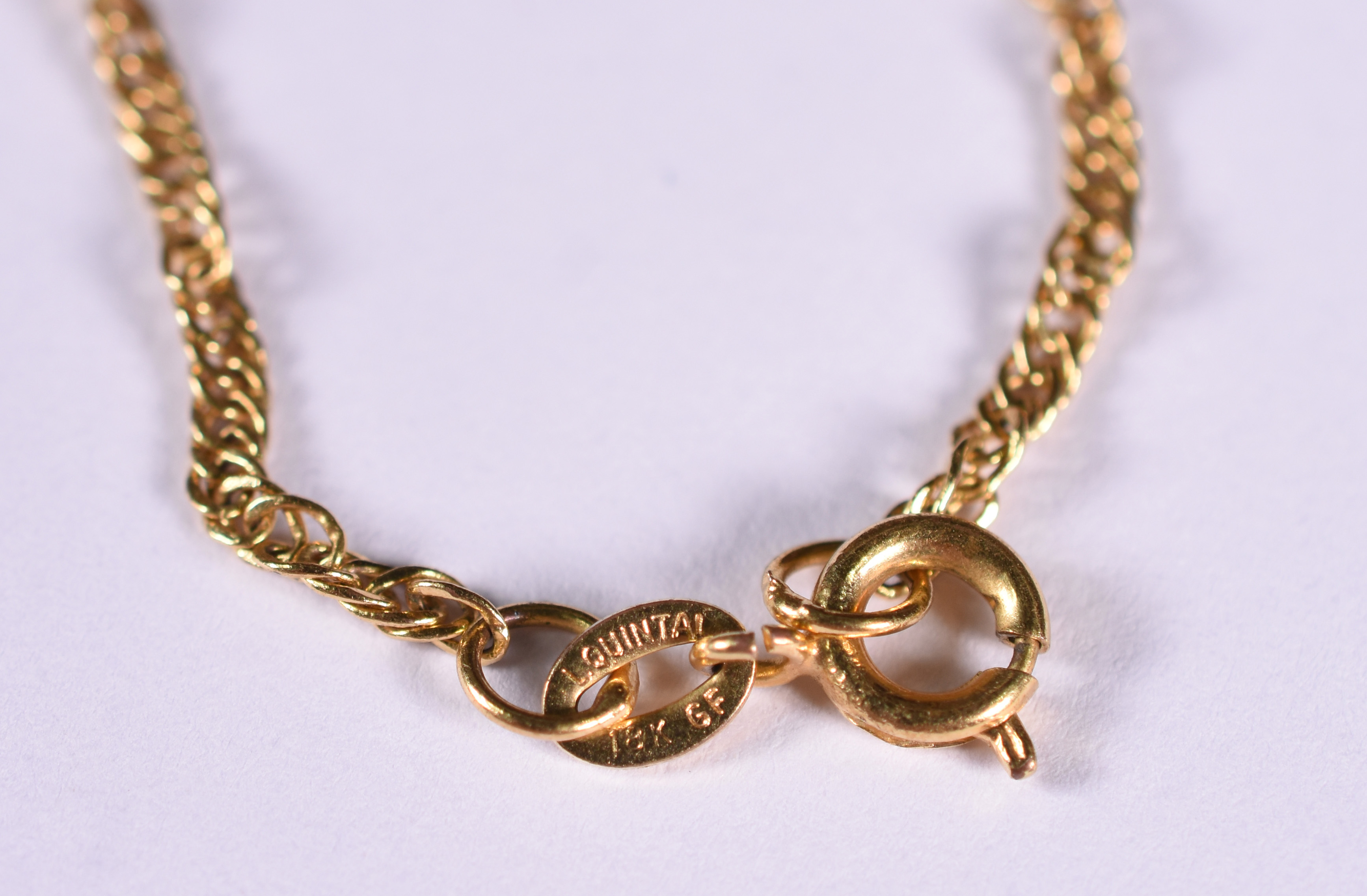 Pulseira de ouro 18 k com medalha de Santo Antônio.(Por questão de... - foto 4 de 4