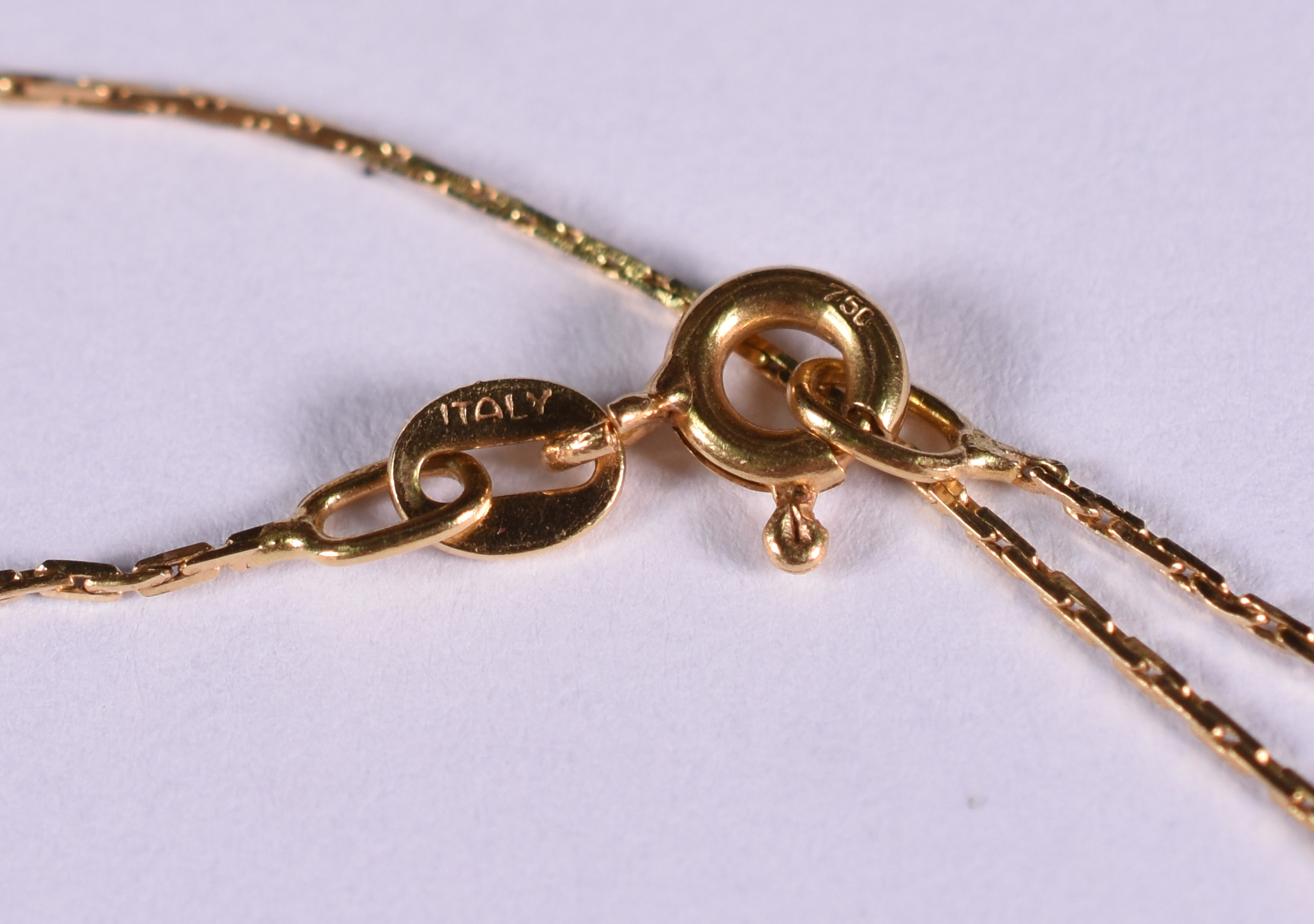Cordão de ouro 18 k com medalha de N.Sra. (Por questão de segurança a... - foto 4 de 5