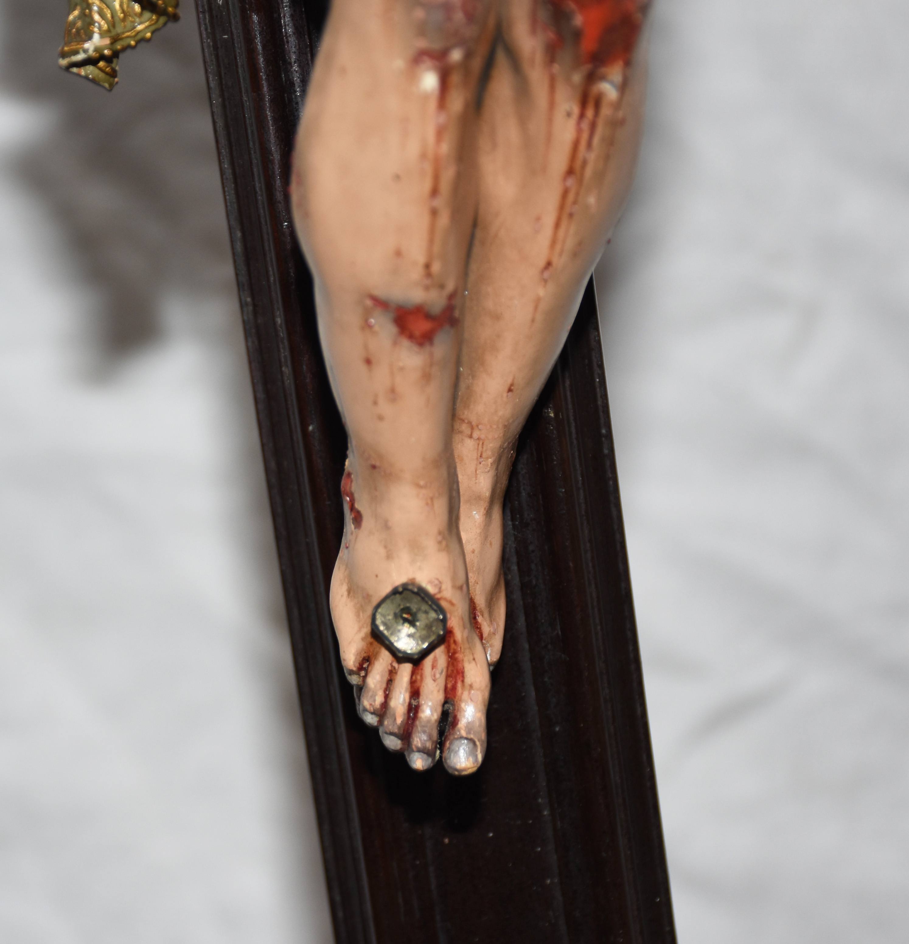 Belíssimo Crucifixo de madeira nobre do século XVIII, com figura de... - foto 5 de 8