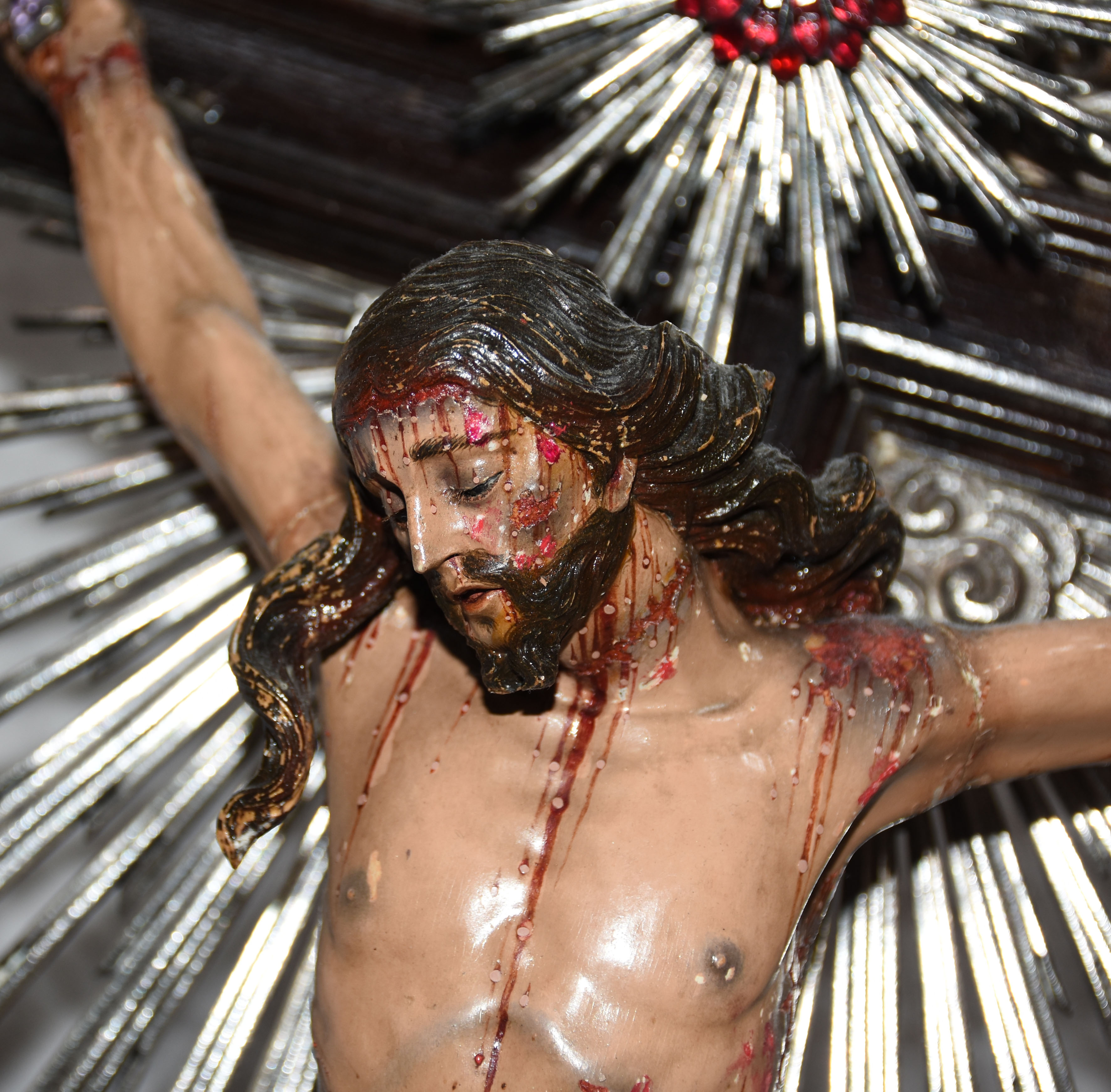 Belíssimo Crucifixo de madeira nobre do século XVIII, com figura de... - foto 2 de 8