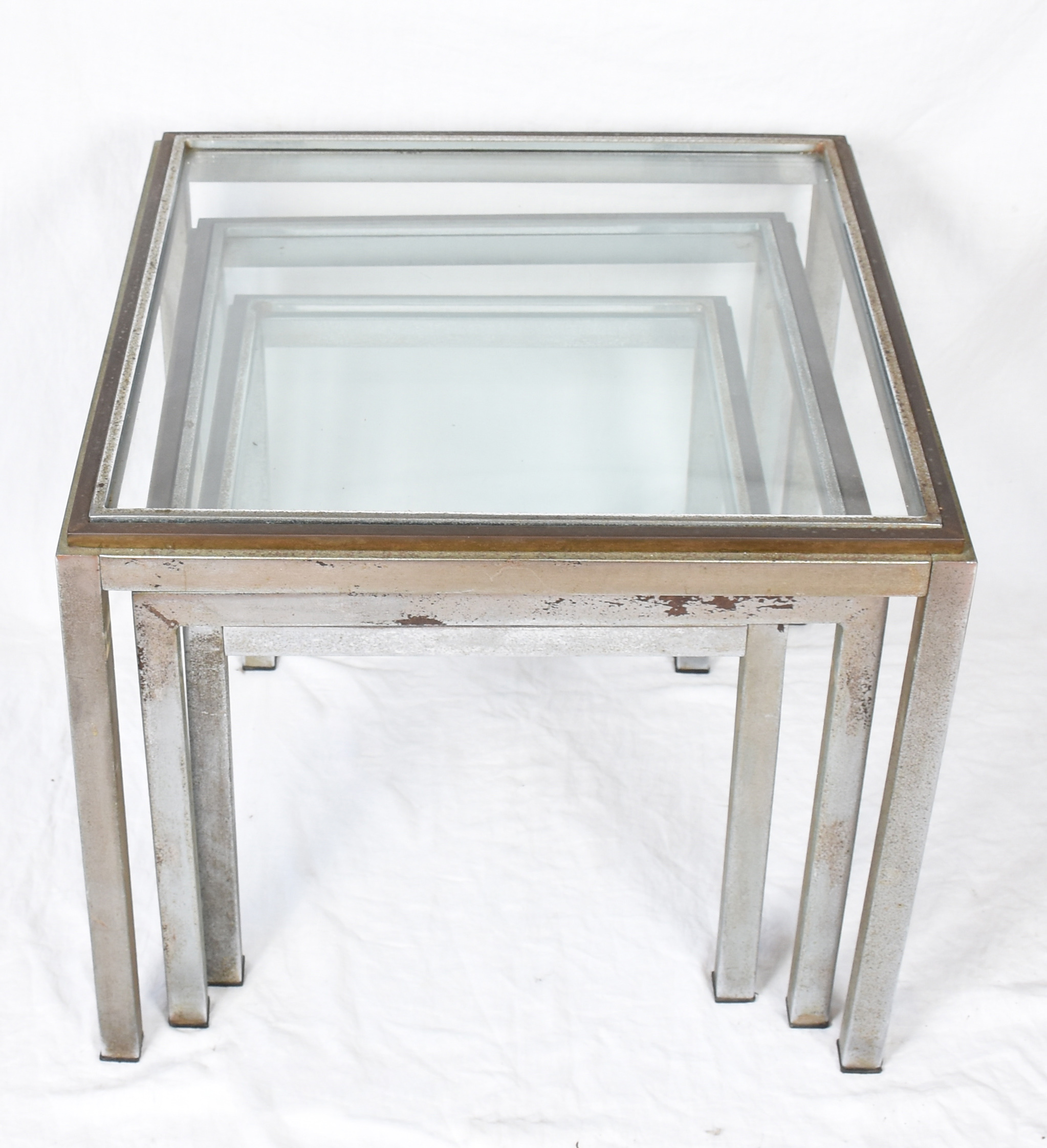 Mesa "ninho" com 3 peças de encaixar, estrutura de metal (oxidado) e... - foto 2 de 4