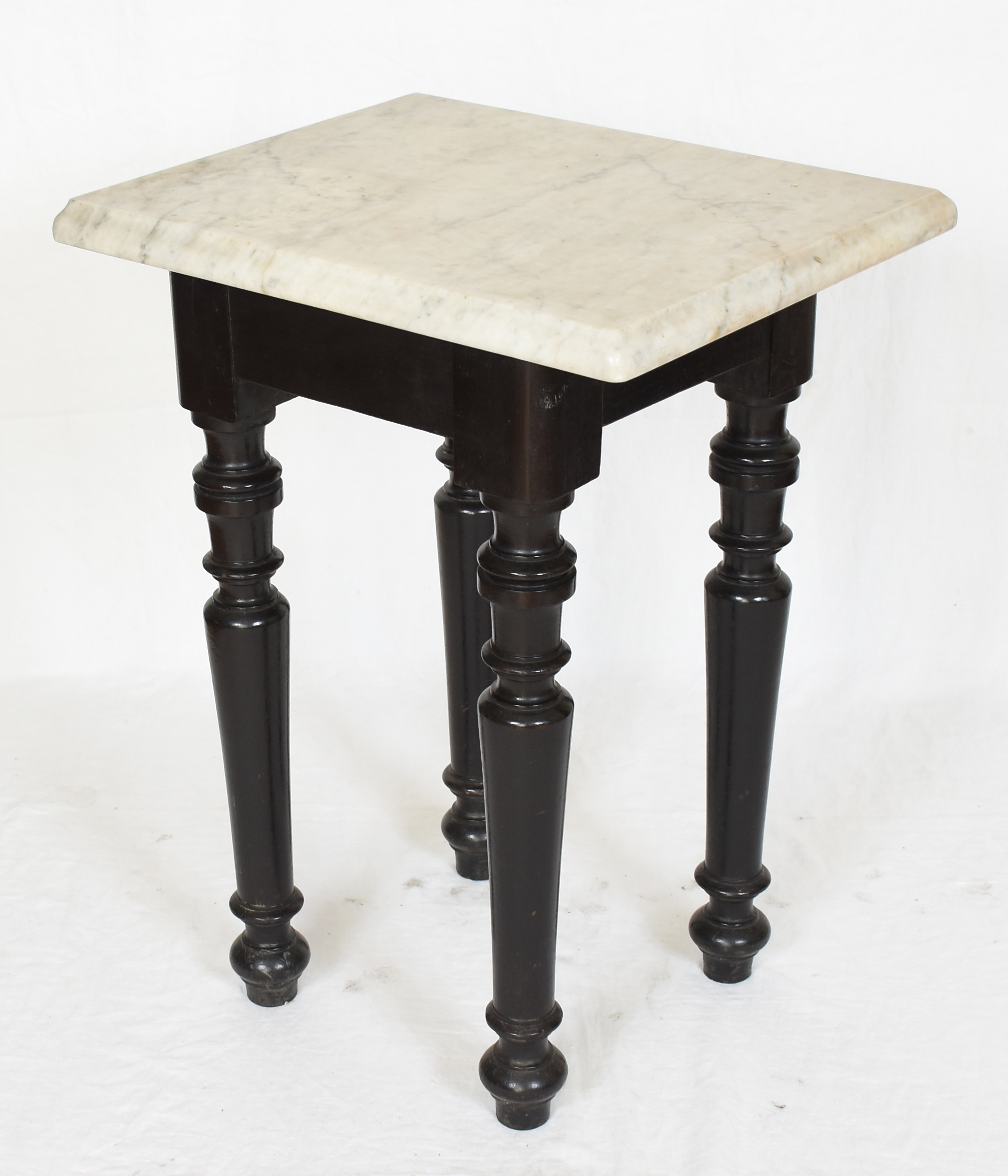 Mesa/coluna de madeira nobre com tampo de mármore. - foto 2 de 2