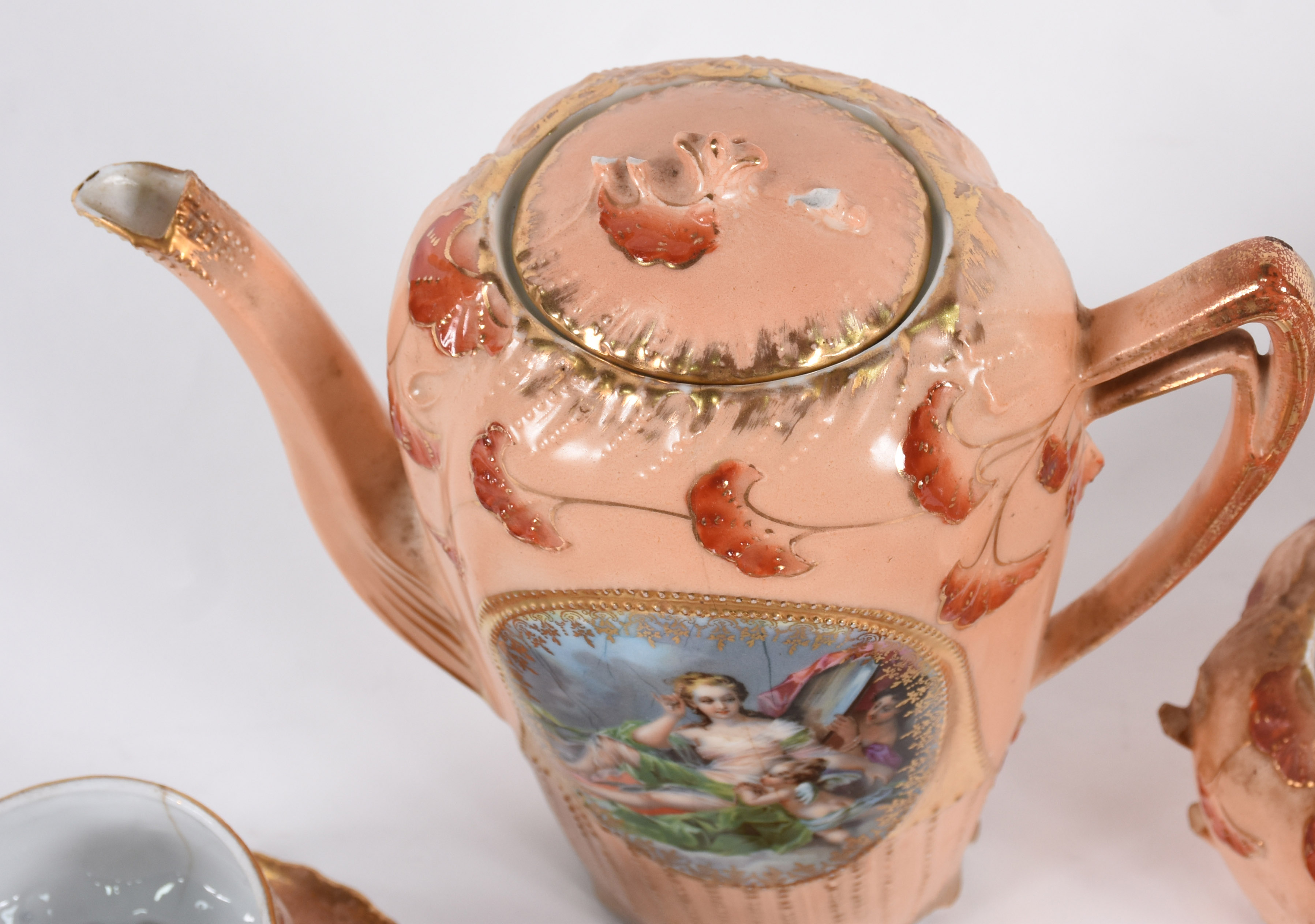 Serviço para chá e café de porcelana, composto de 10 xícaras para chá... - foto 8 de 9