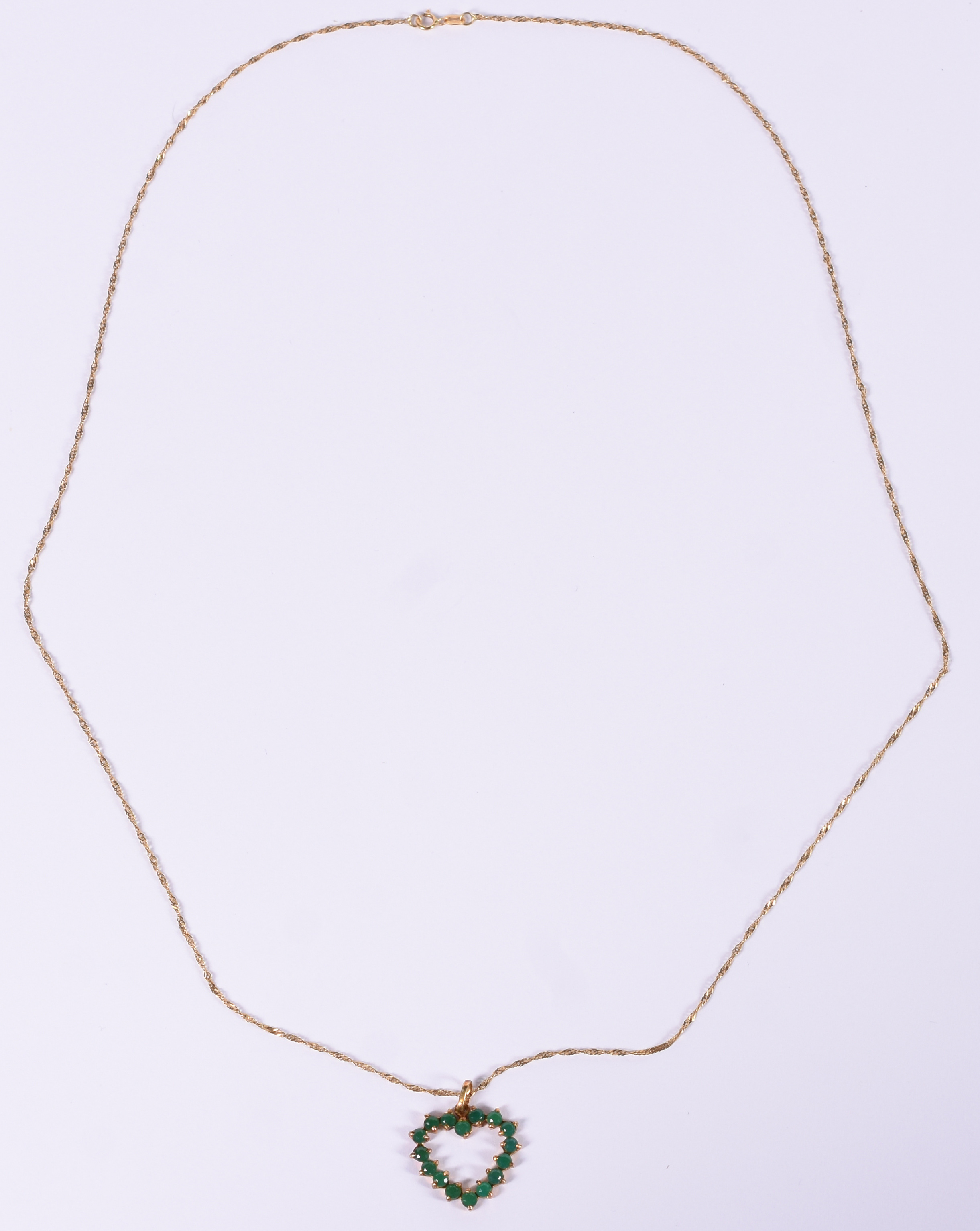 Gargantilha de ouro 18 k, comprimento 55 cm, pingente de esmeralda. - foto 2 de 6