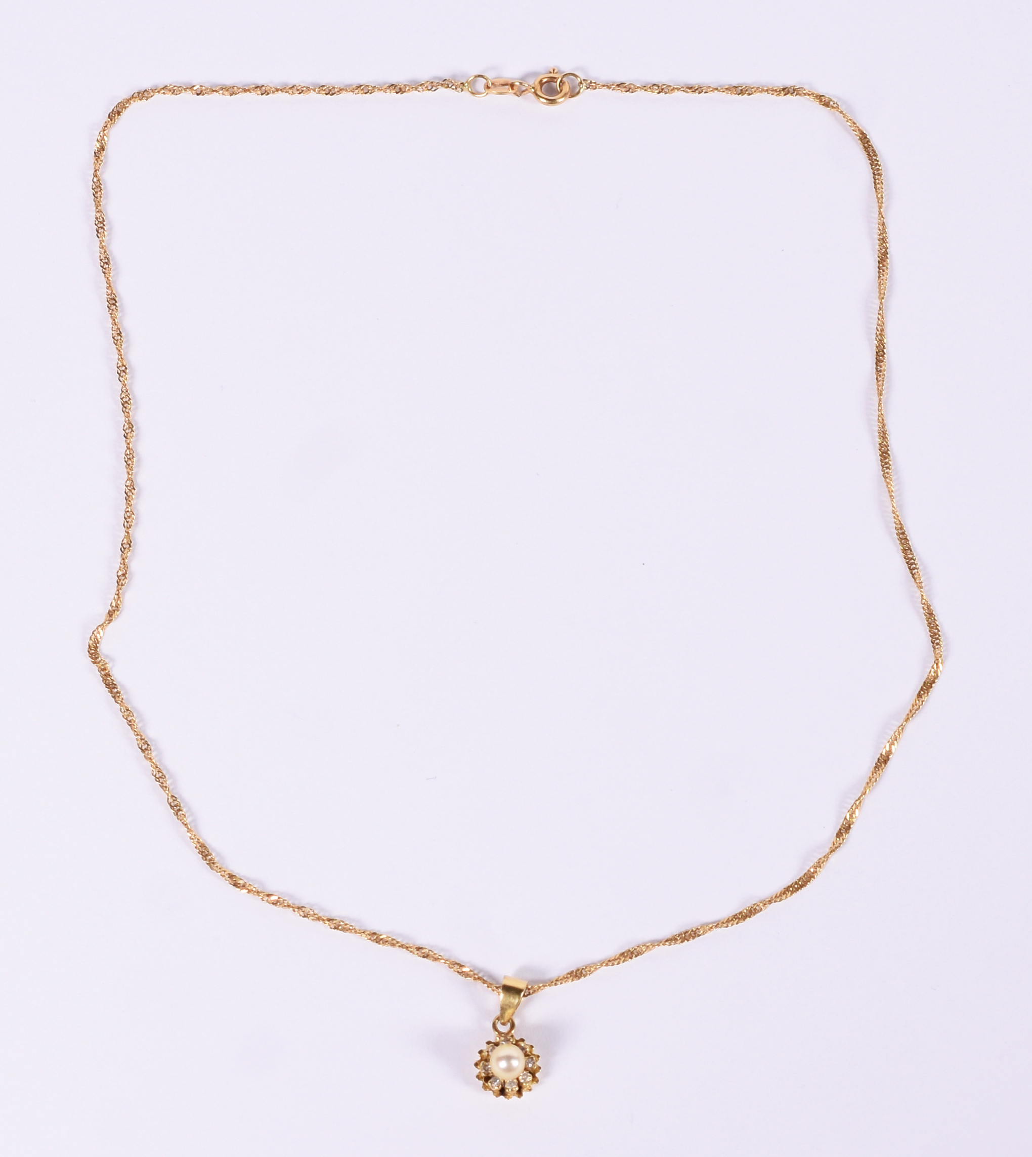 Colar de ouro amarelo 18 k e pingente de perola e brilhante... - foto 2 de 5