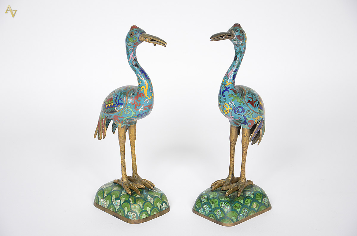 Par de pelicanos de cloisonne. Altura 36,5 cm cada. - foto 1 de 2