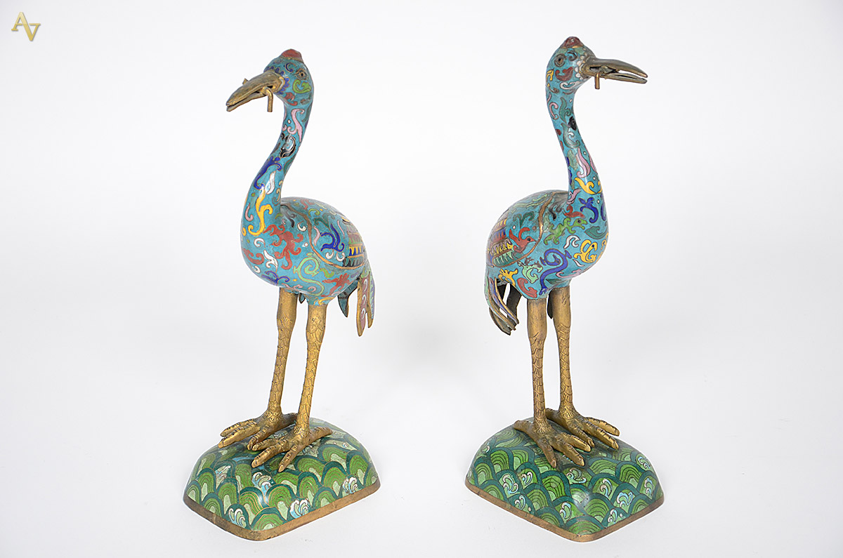 Par de pelicanos de cloisonne. Altura 36,5 cm cada. - foto 2 de 2