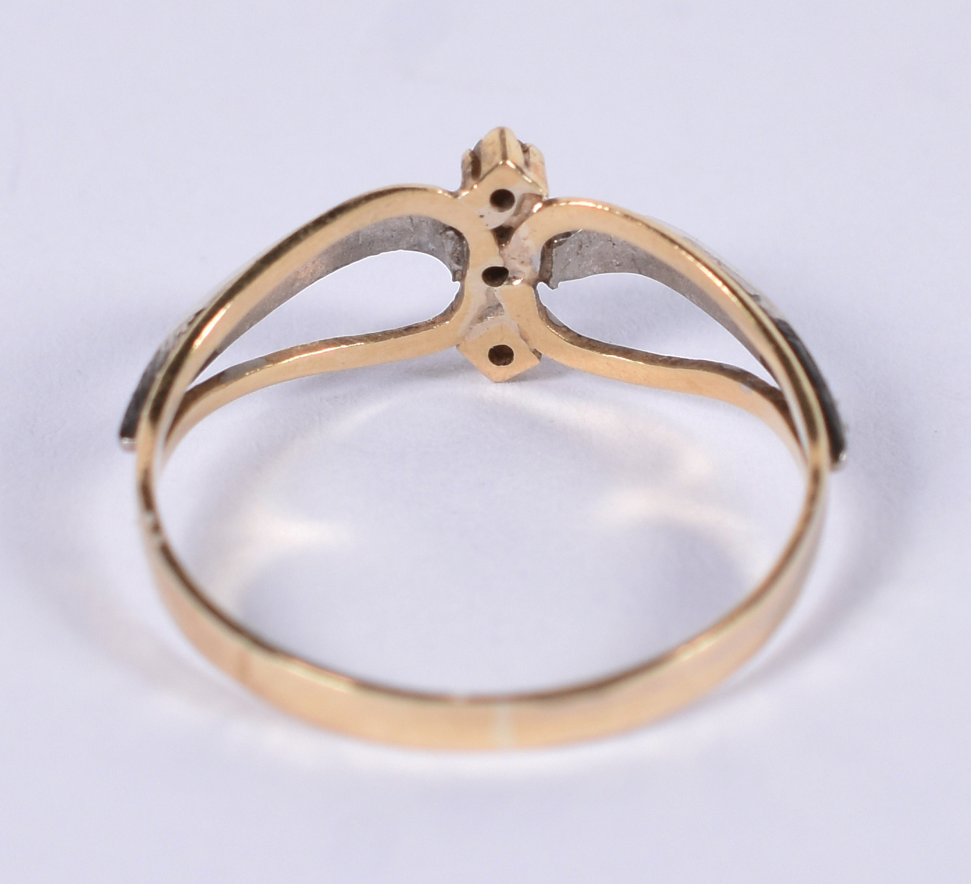 Anel de ouro amarelo 18 k com 4 brilhantes. Aro 18. - foto 3 de 3