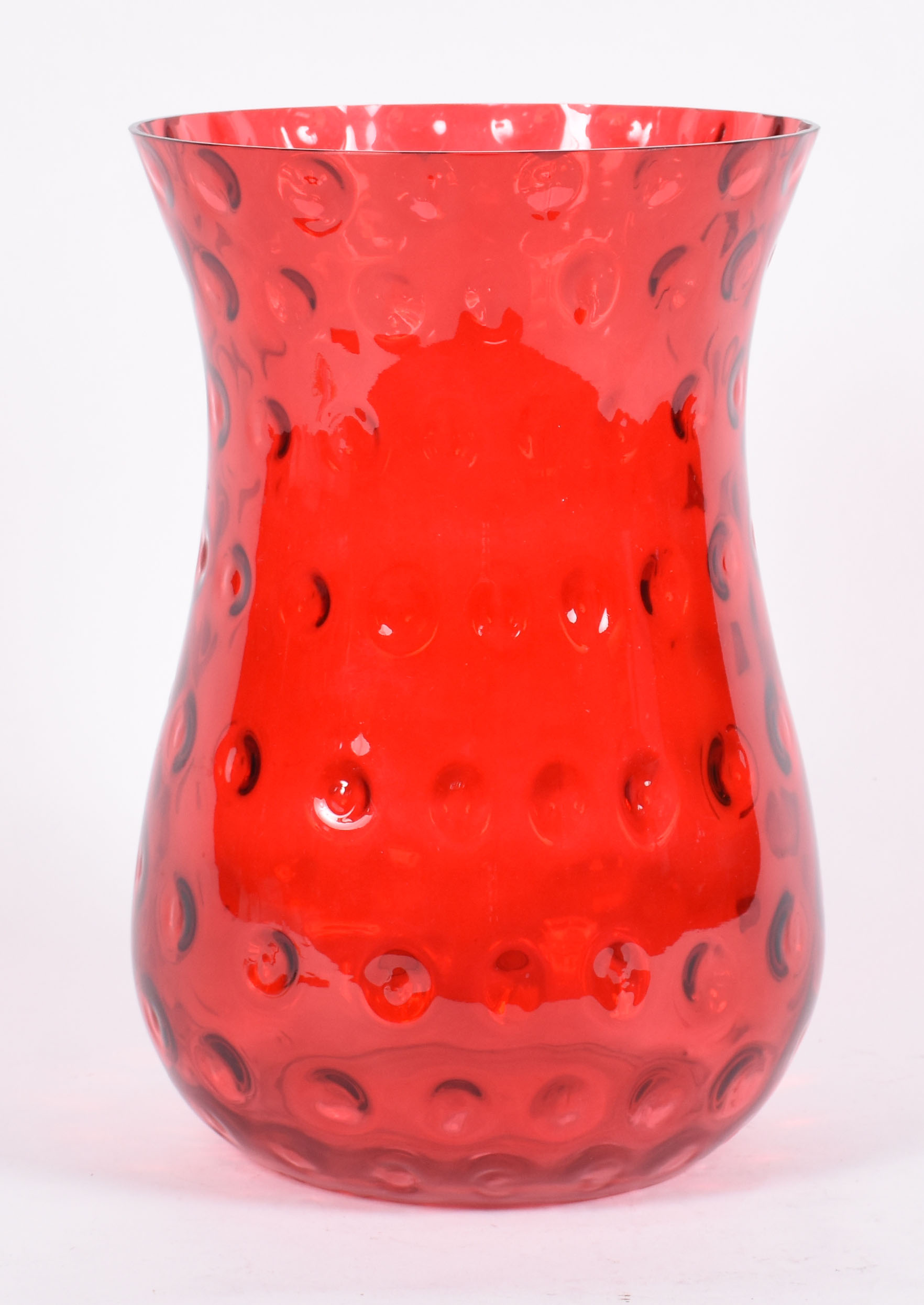 Jarro vermelho transparente. - foto 1 de 3