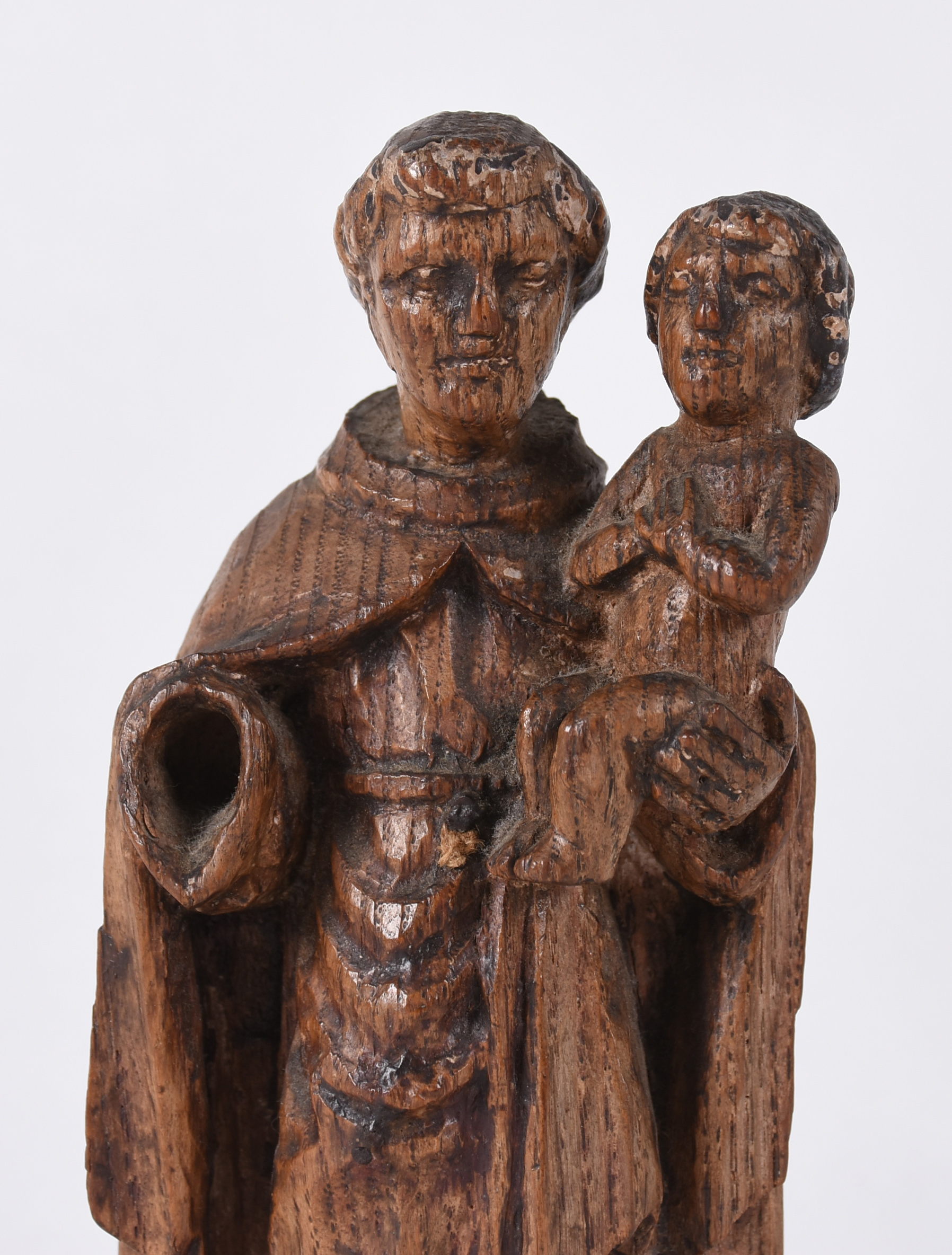 Imagem de Santo Antônio com menino de madeira.(faltando uma das mãos). - foto 2 de 5