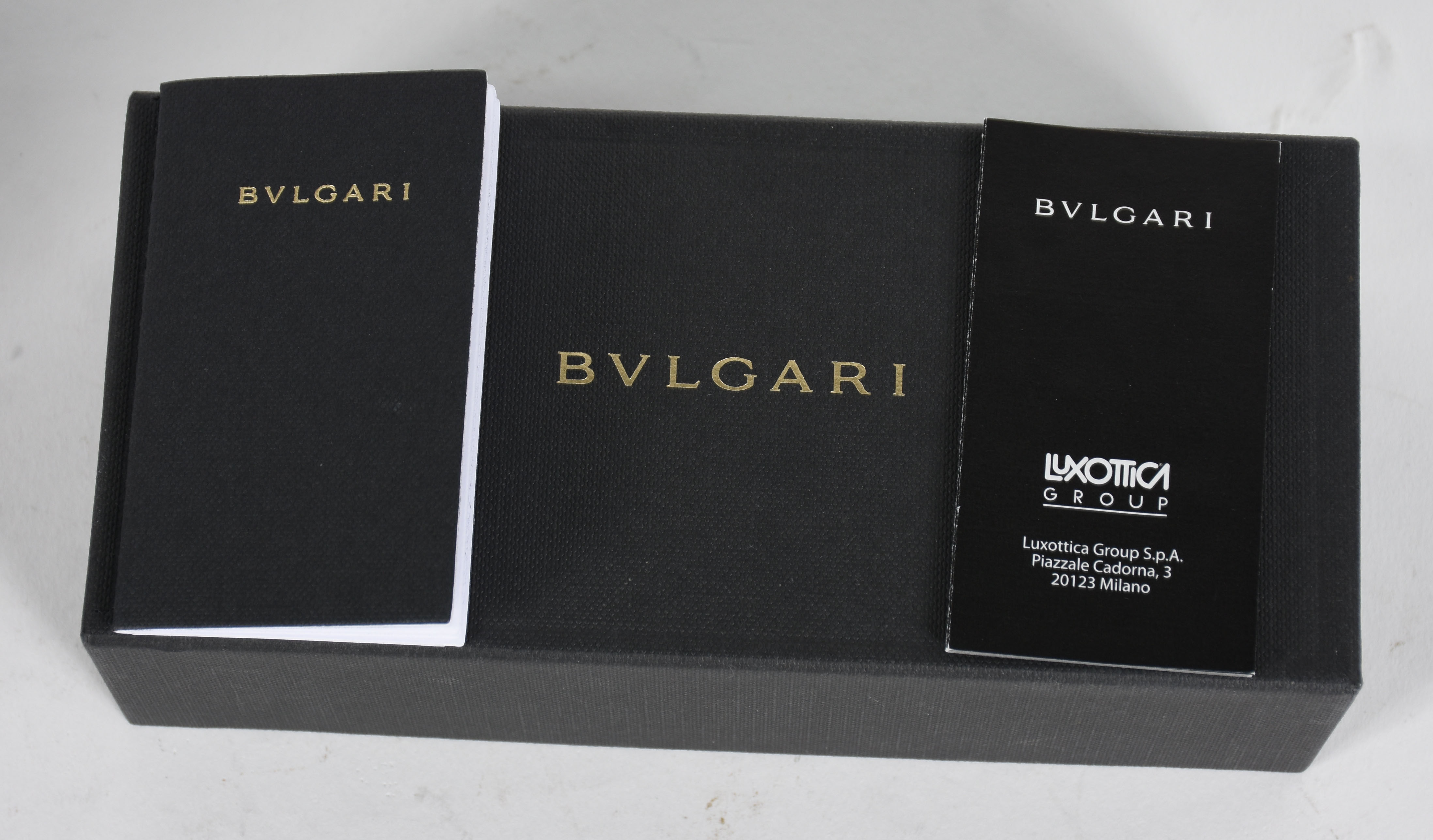 Óculos de sol BULGARI, no estojo. - foto 7 de 9