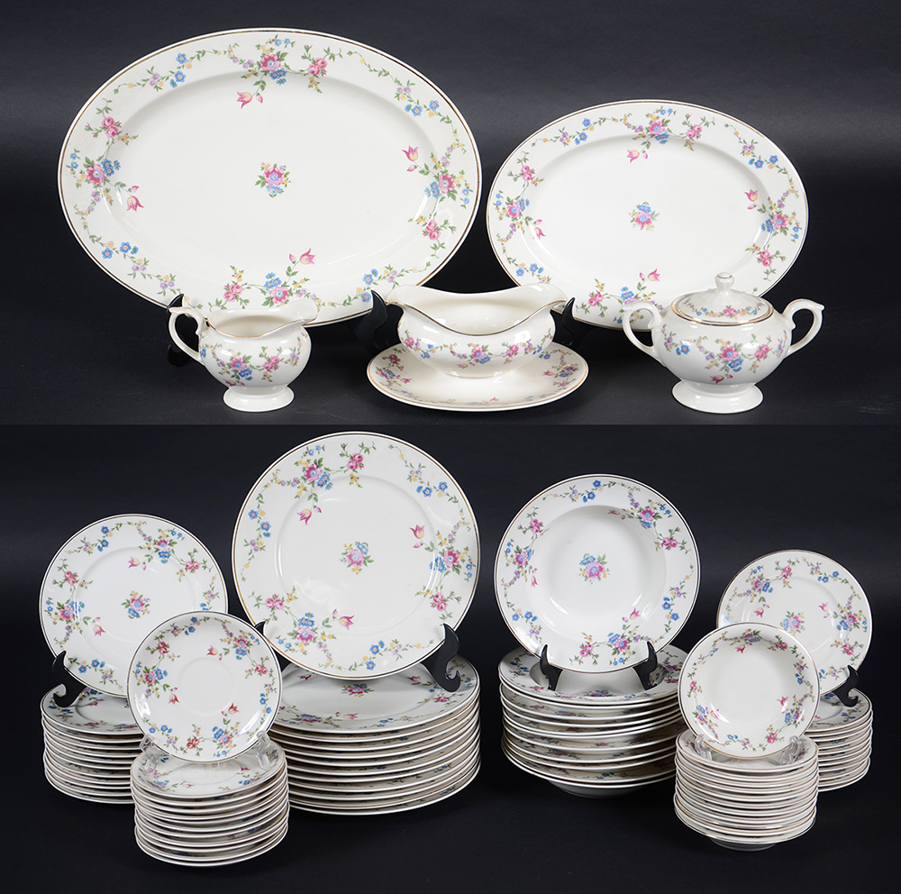 Serviço de jantar e chá de porcelana americana Scammell, com: 12...