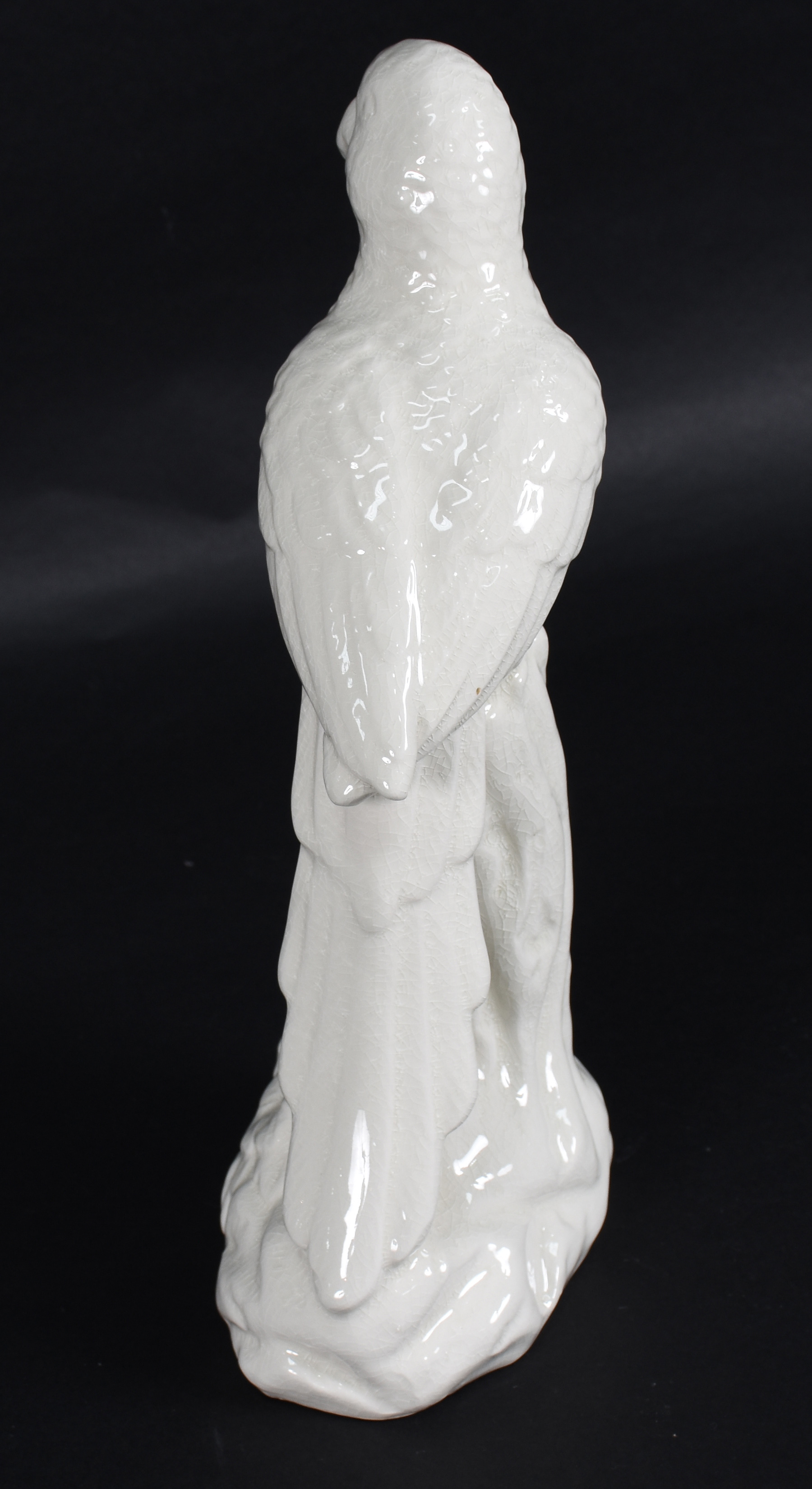 Estatueta de porcelana representando papagaio. - foto 4 de 5